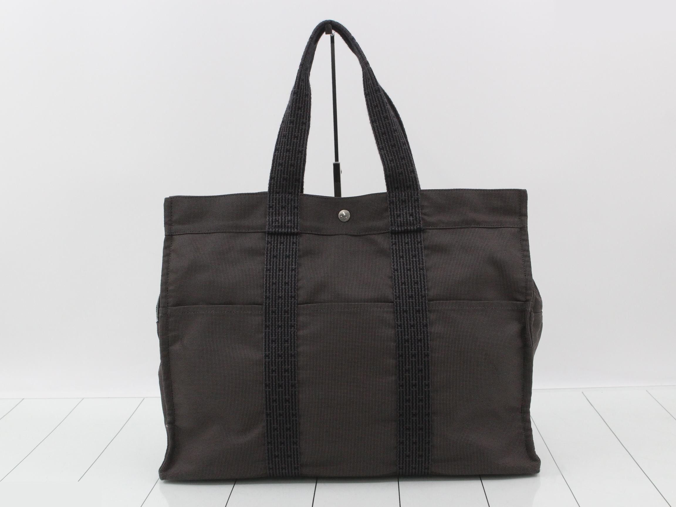 Aile Line Tote GM, Gray Canvas — view 2