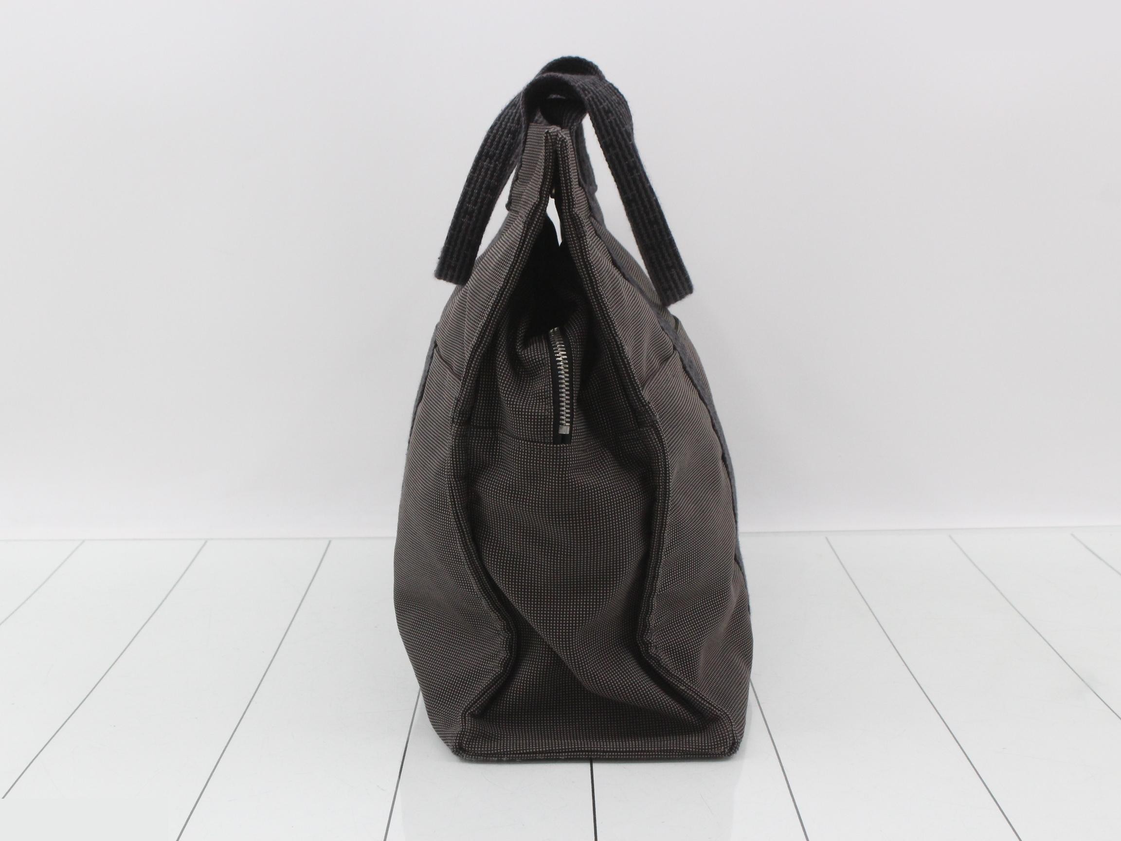 Aile Line Tote GM, Gray Canvas — view 4