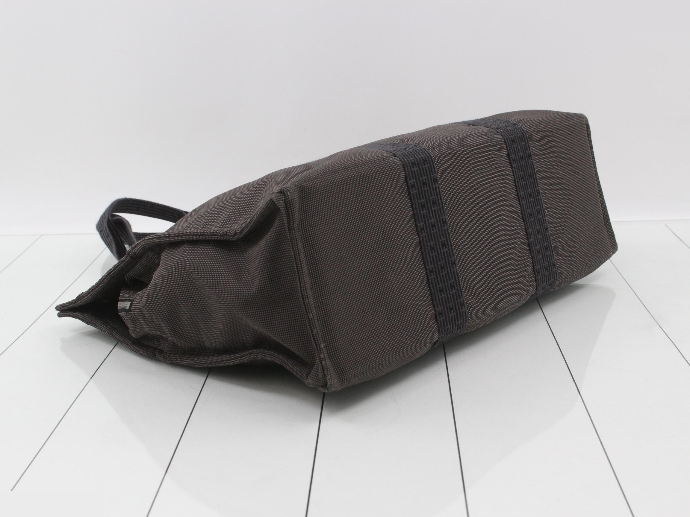 Aile Line Tote GM, Gray Canvas — view 5