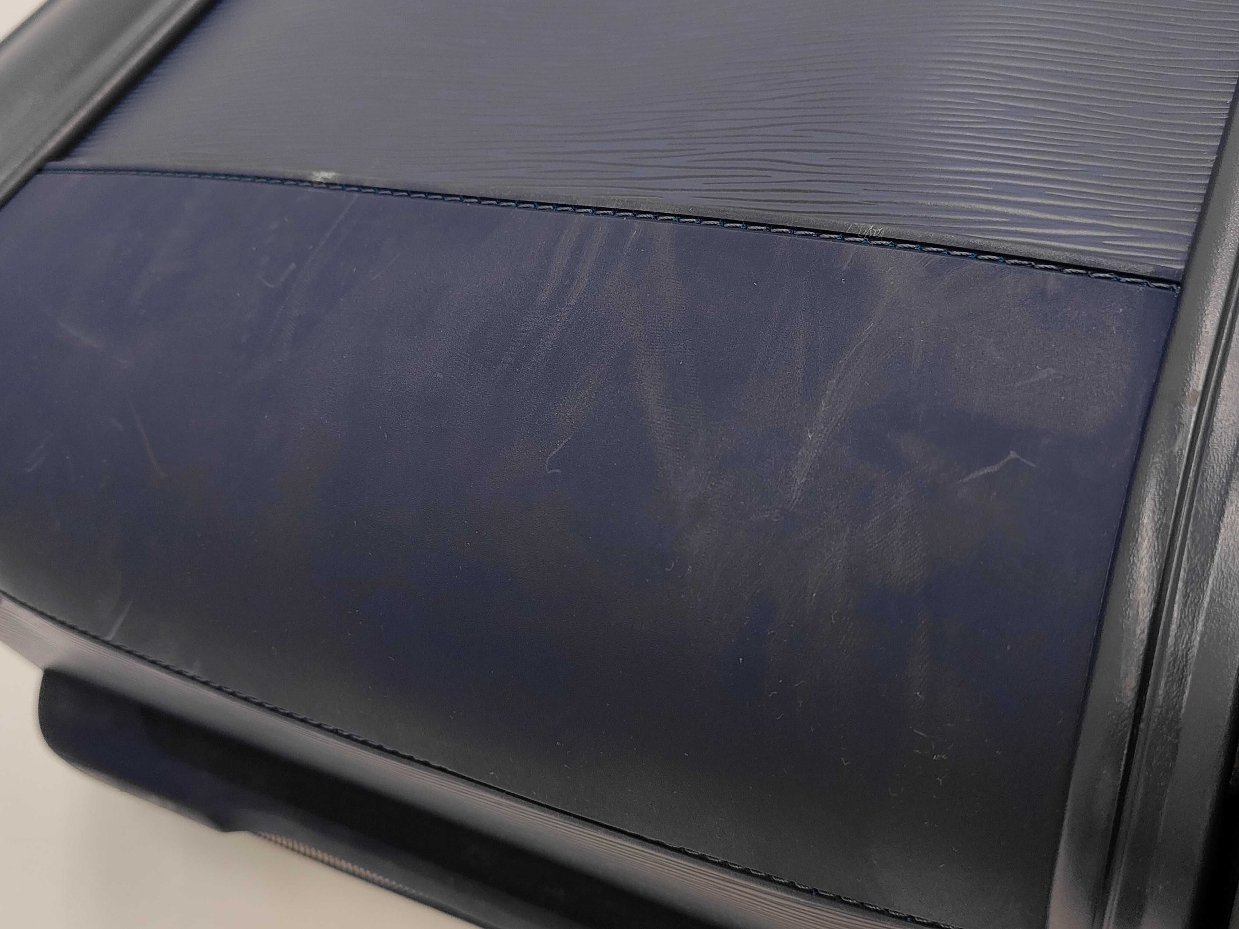 LV Epi Pegase Carry Bag — view 14