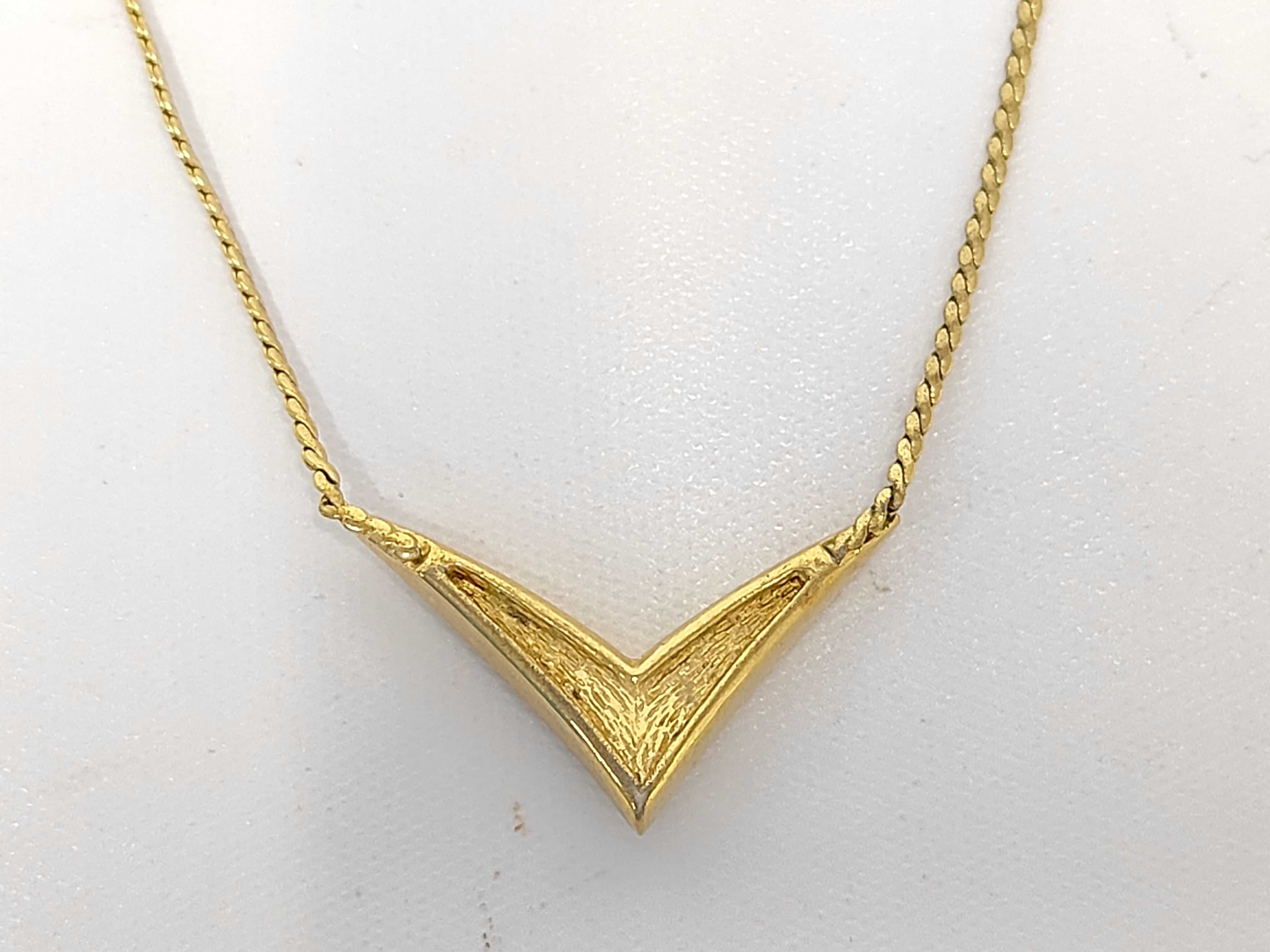 Christian / Necklace / GP Necklace — view 2