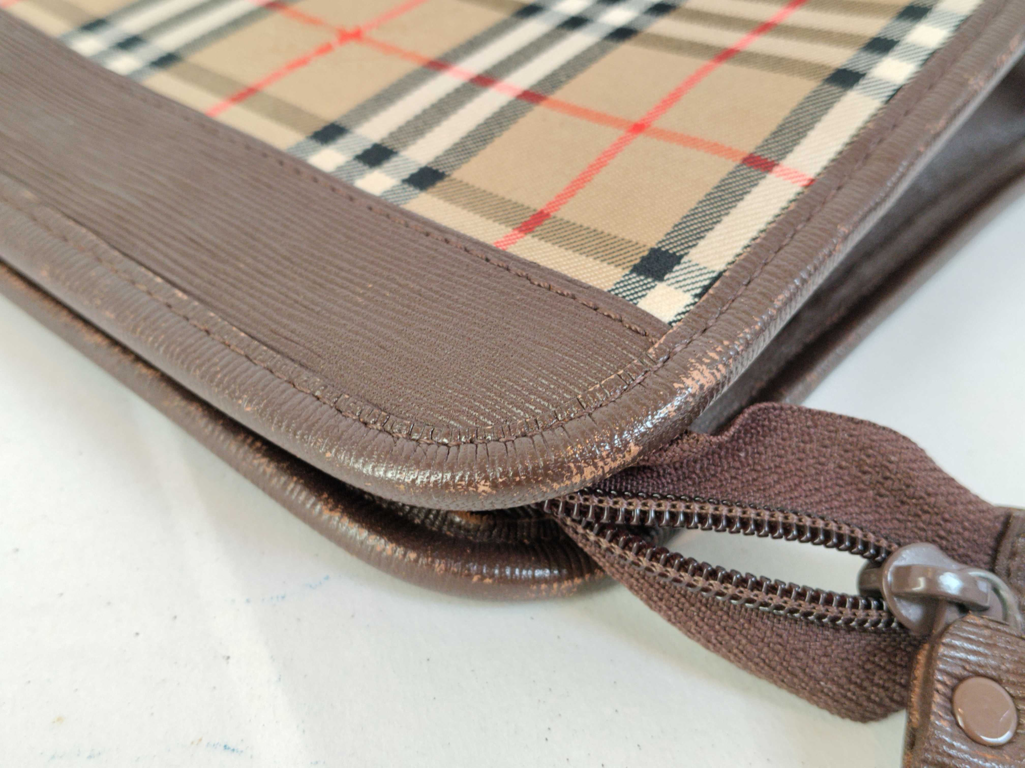 Burberrys Clutch Bag — view 9