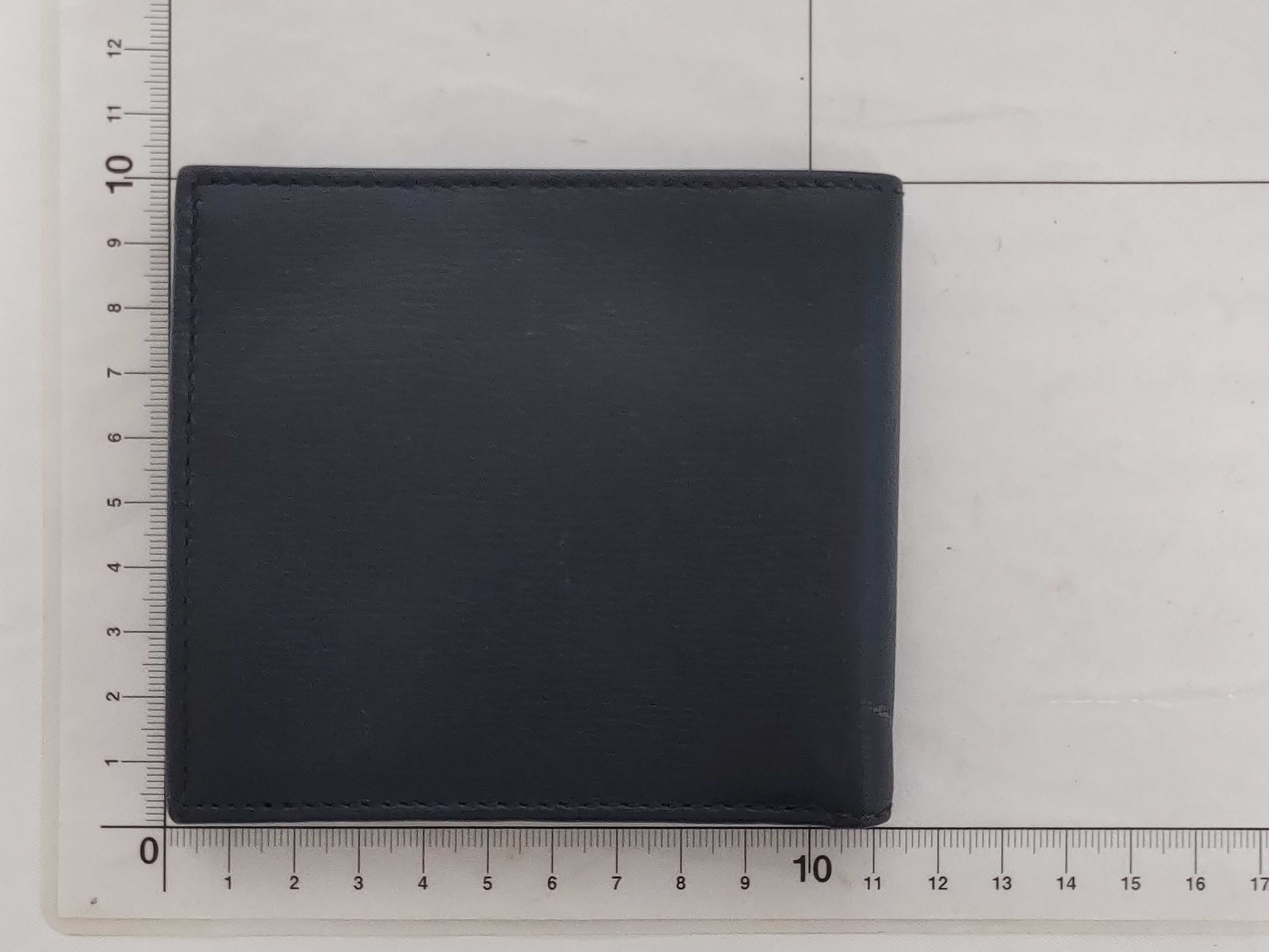 Interlocking G Folding Wallet — view 2