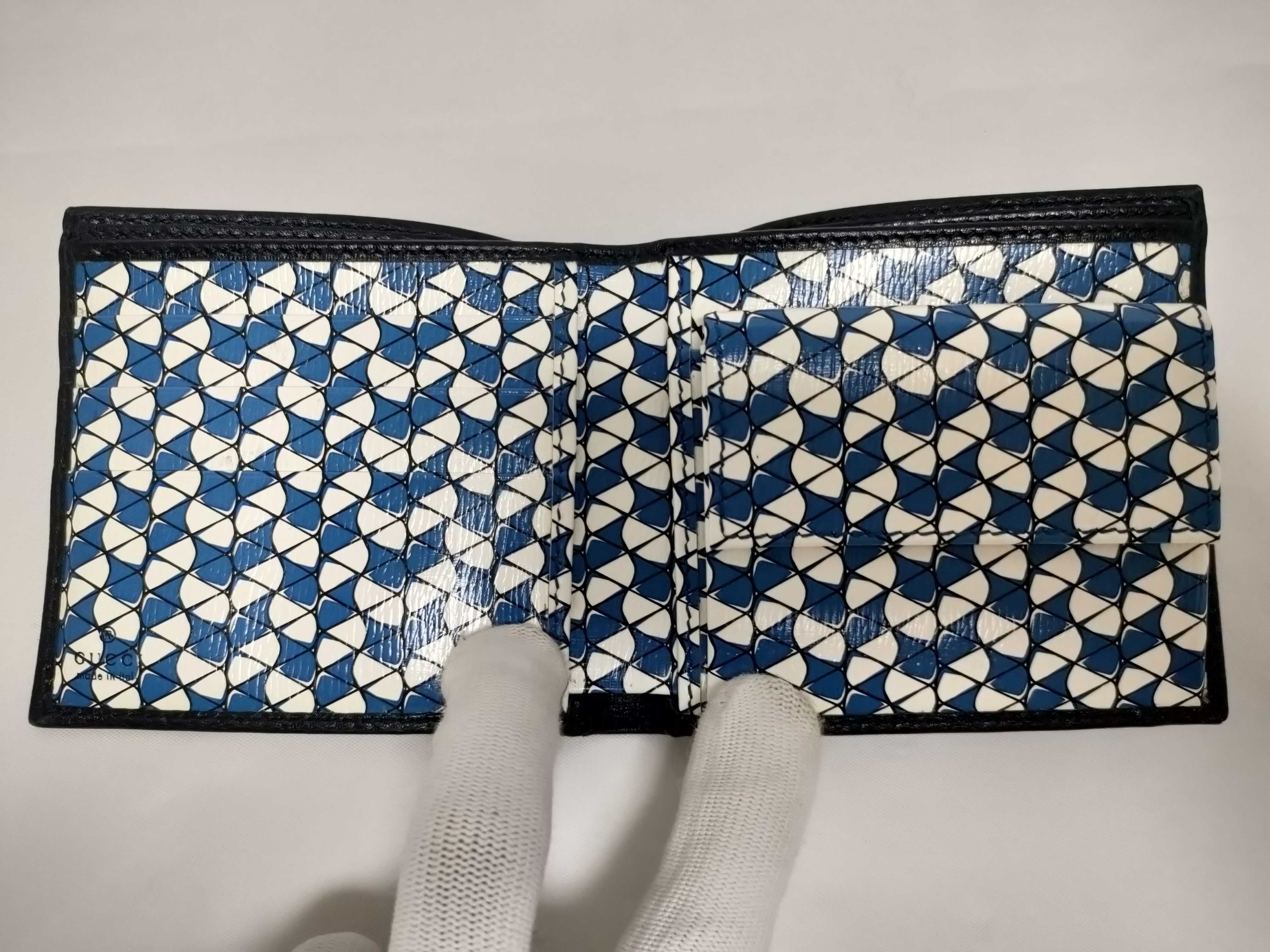 Interlocking G Folding Wallet — view 8