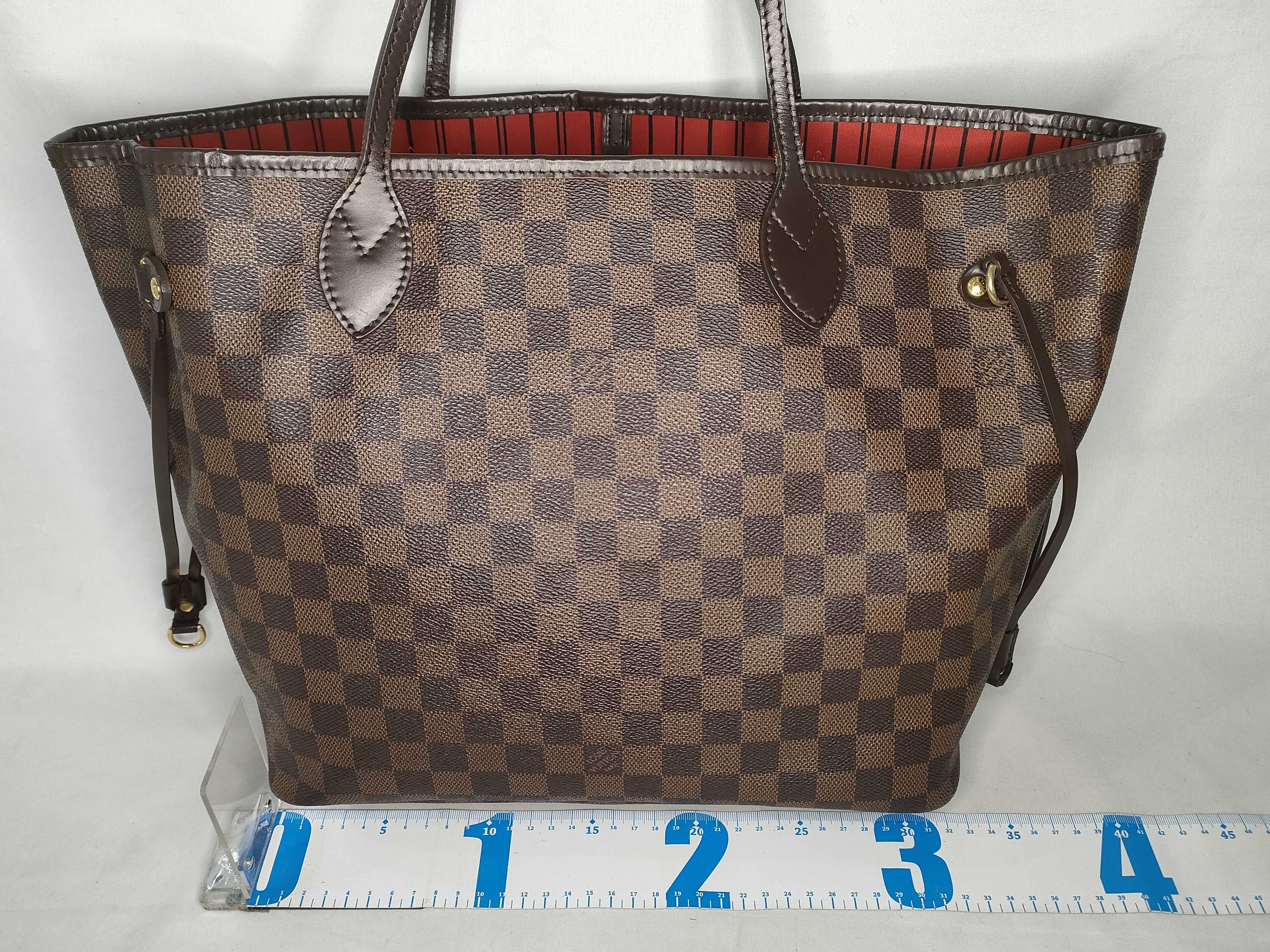 Damier LV N51105 Neverfull MM Tote Bag — view 2