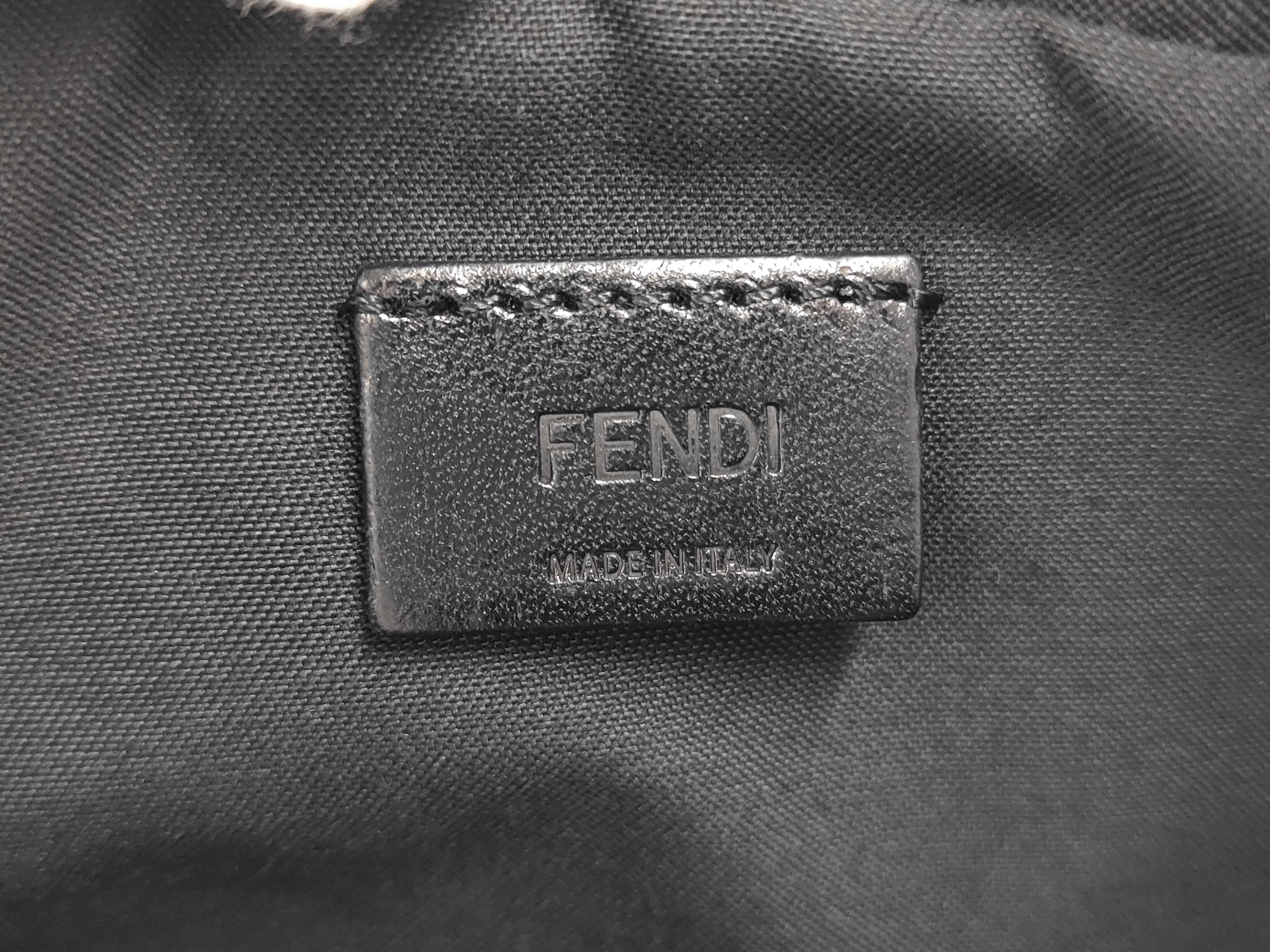 Camera Shoulder Bag (Shoulder Bag) — view 9