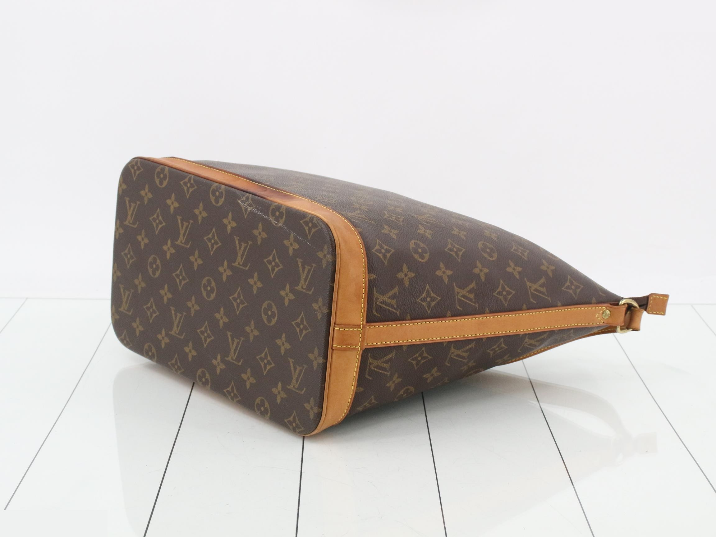 Amfar Three — view 6