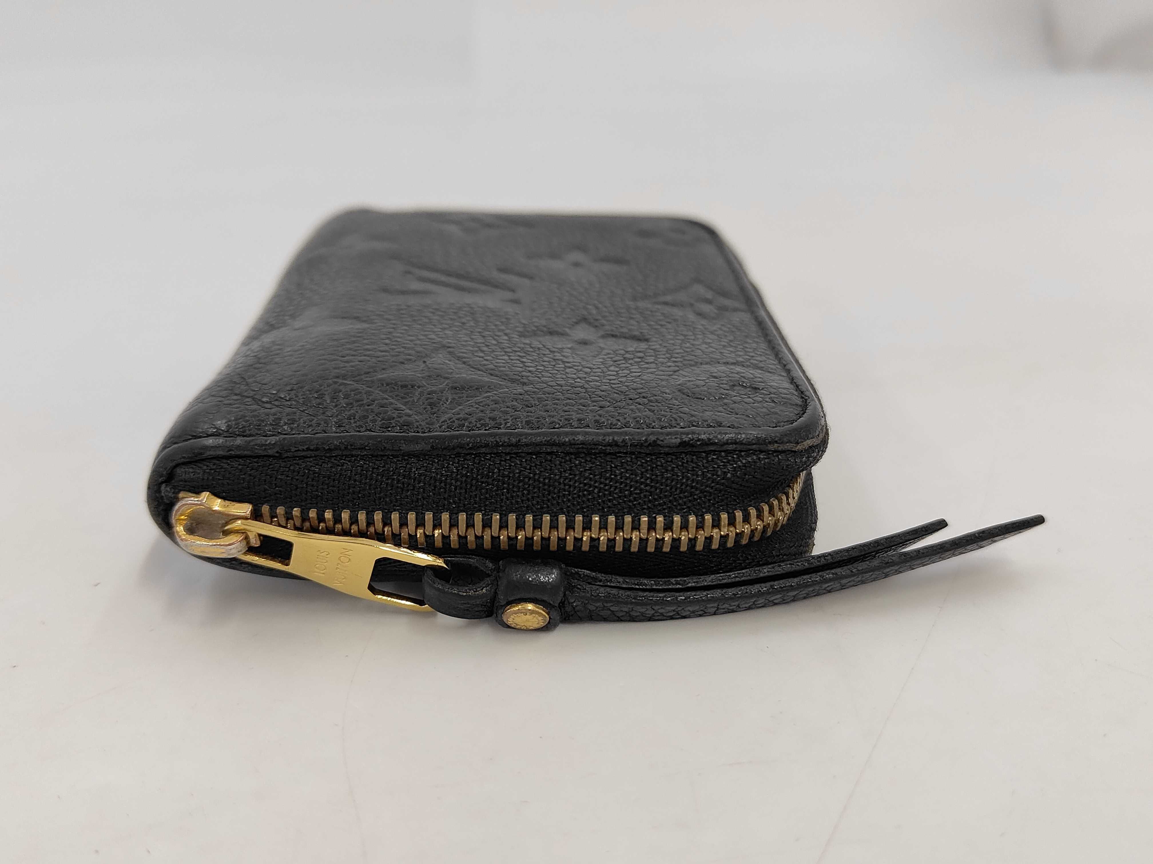 LV wallet — view 4