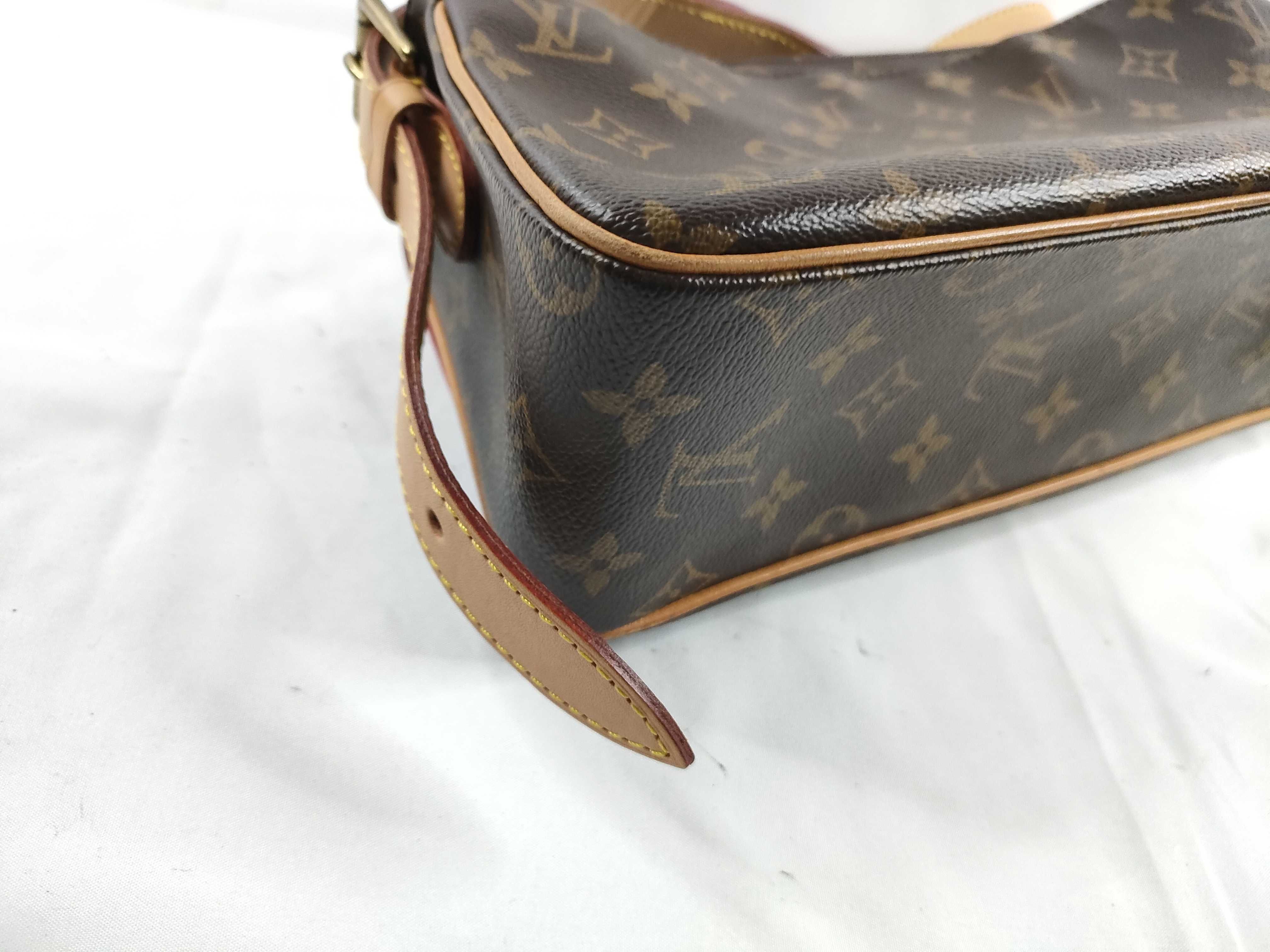 Monogram Louis Vuitton Monogram Vivacite MM Shoulder Bag — view 3