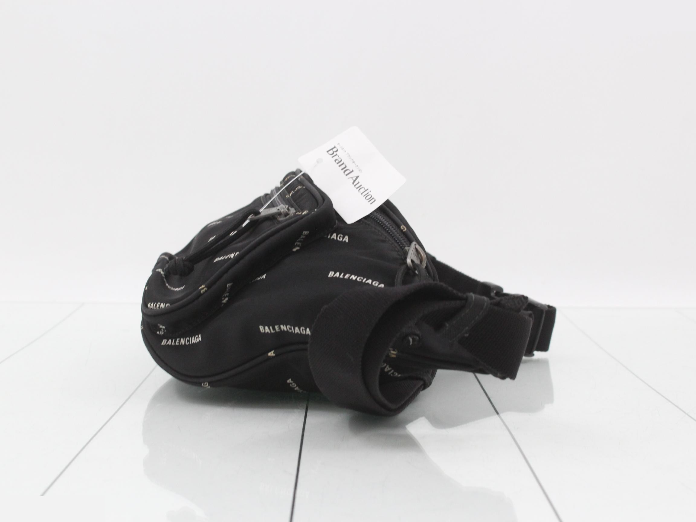 Explorer Belt Bag, Body Bag, Nylon, Black — view 3