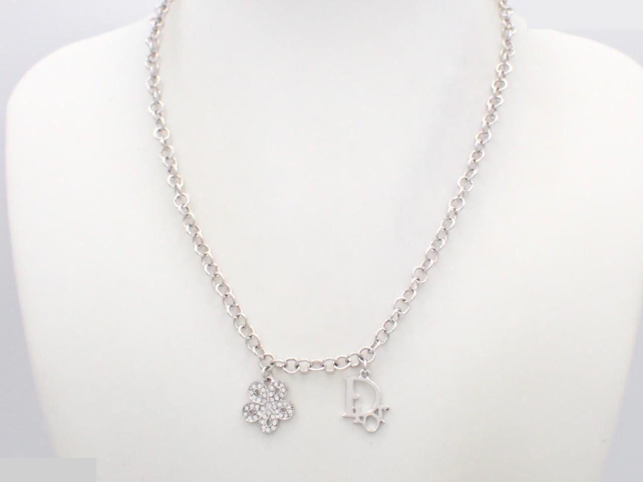 Other lines: Precious metal necklaces and pendants, chain approximately 42cm. — view 3