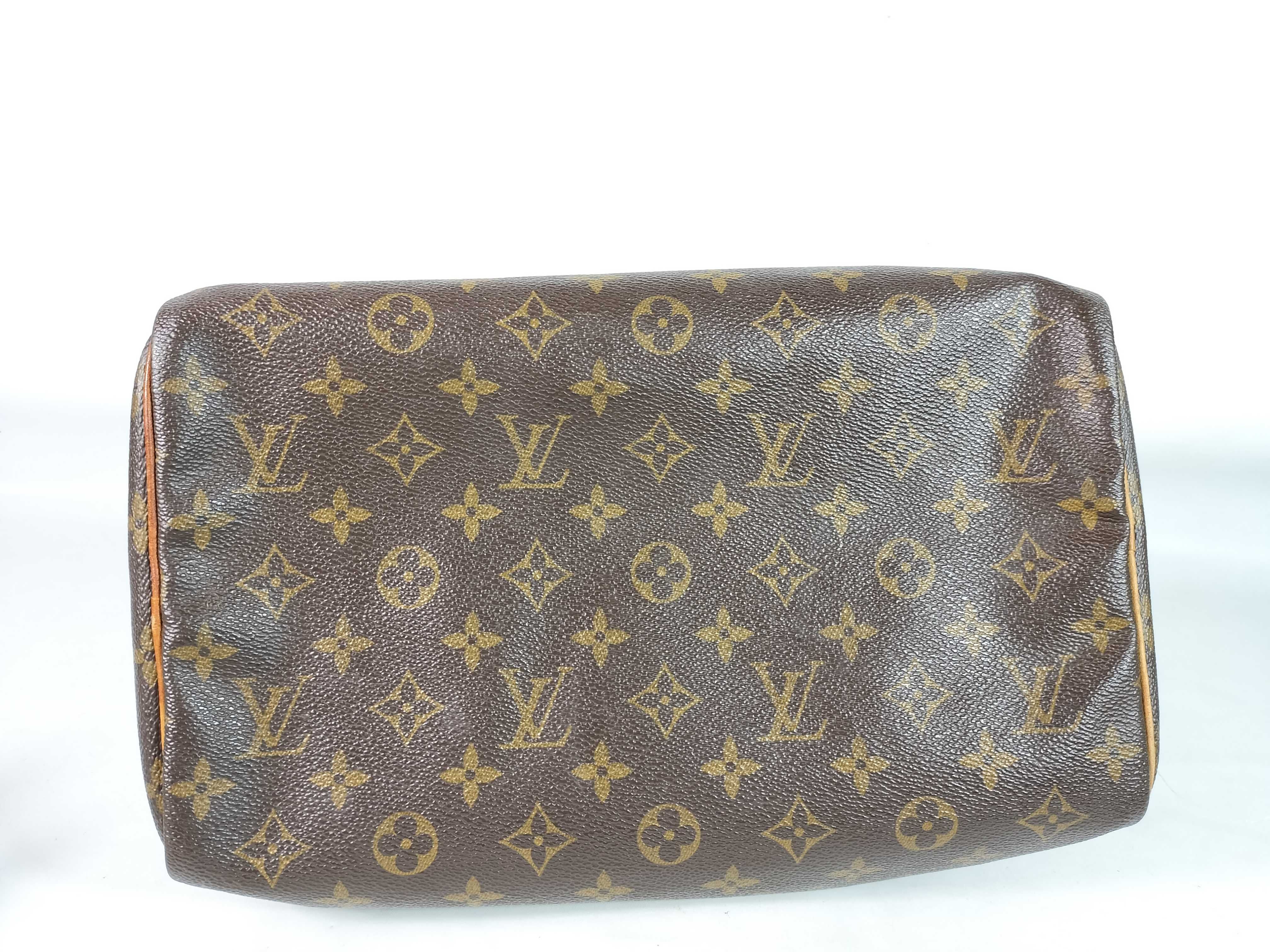 Monogram Louis Vuitton Speedy 30 Handbag — view 7