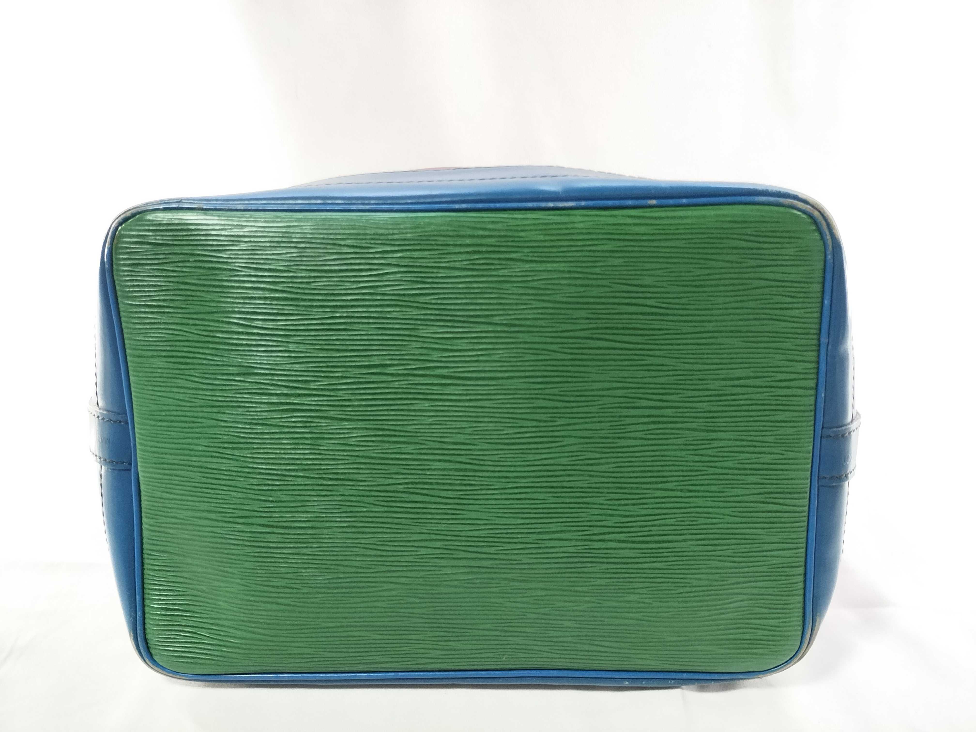 Epi Noe Bicolor Shoulder Bag — view 3