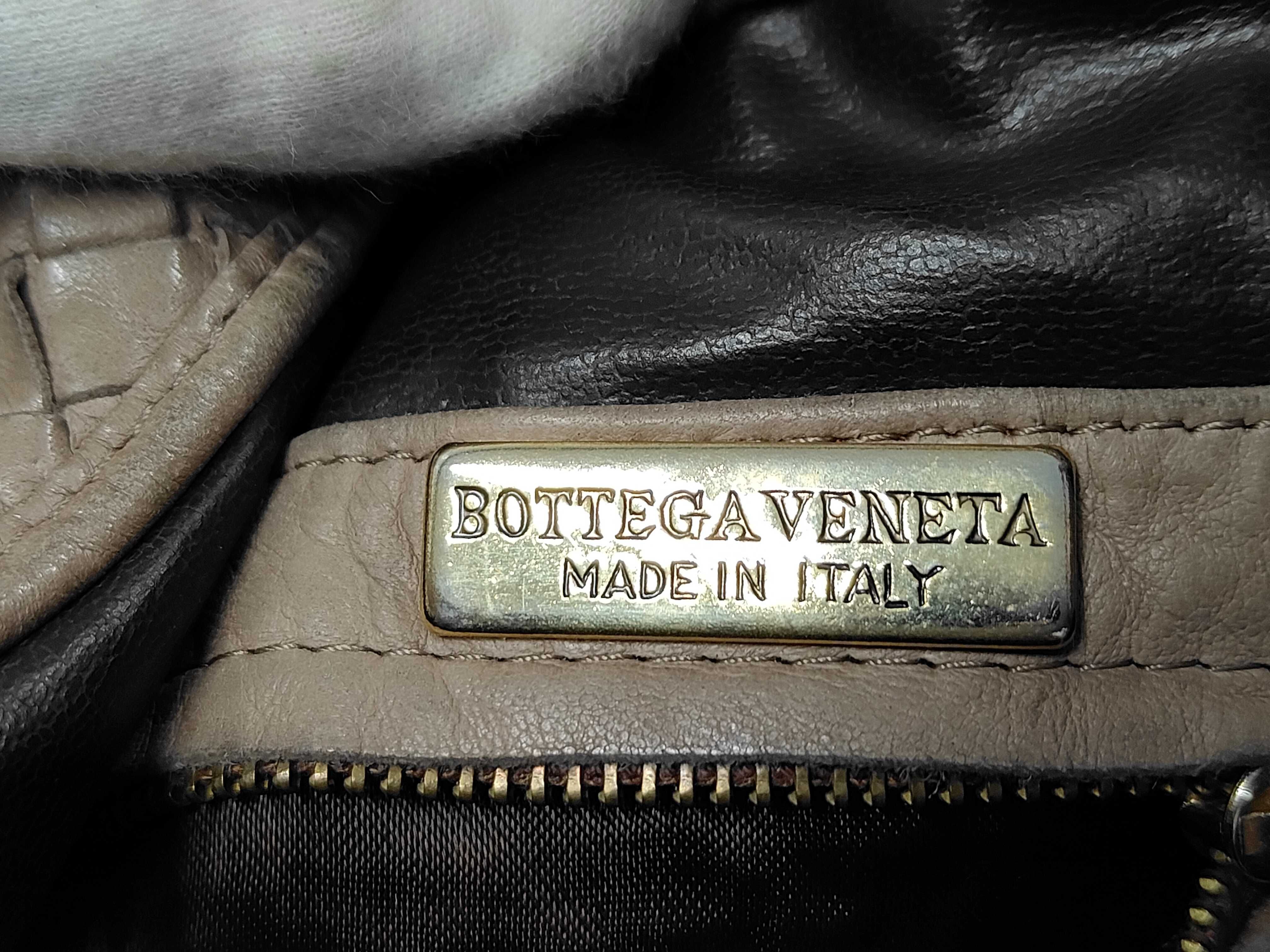 Intrecciato Shoulder Bag — view 9
