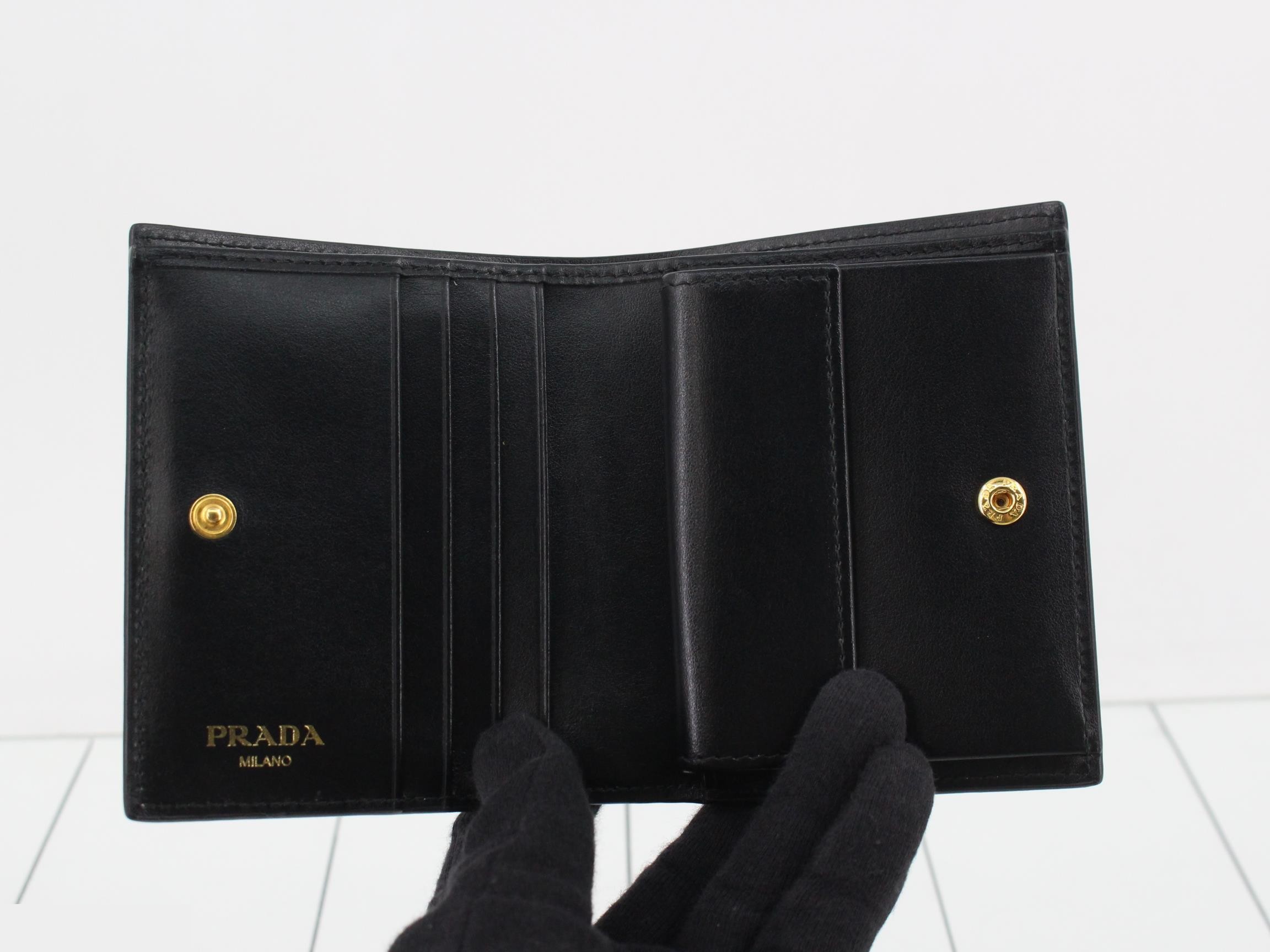 Triangle logo leather bi-fold wallet, black — view 4