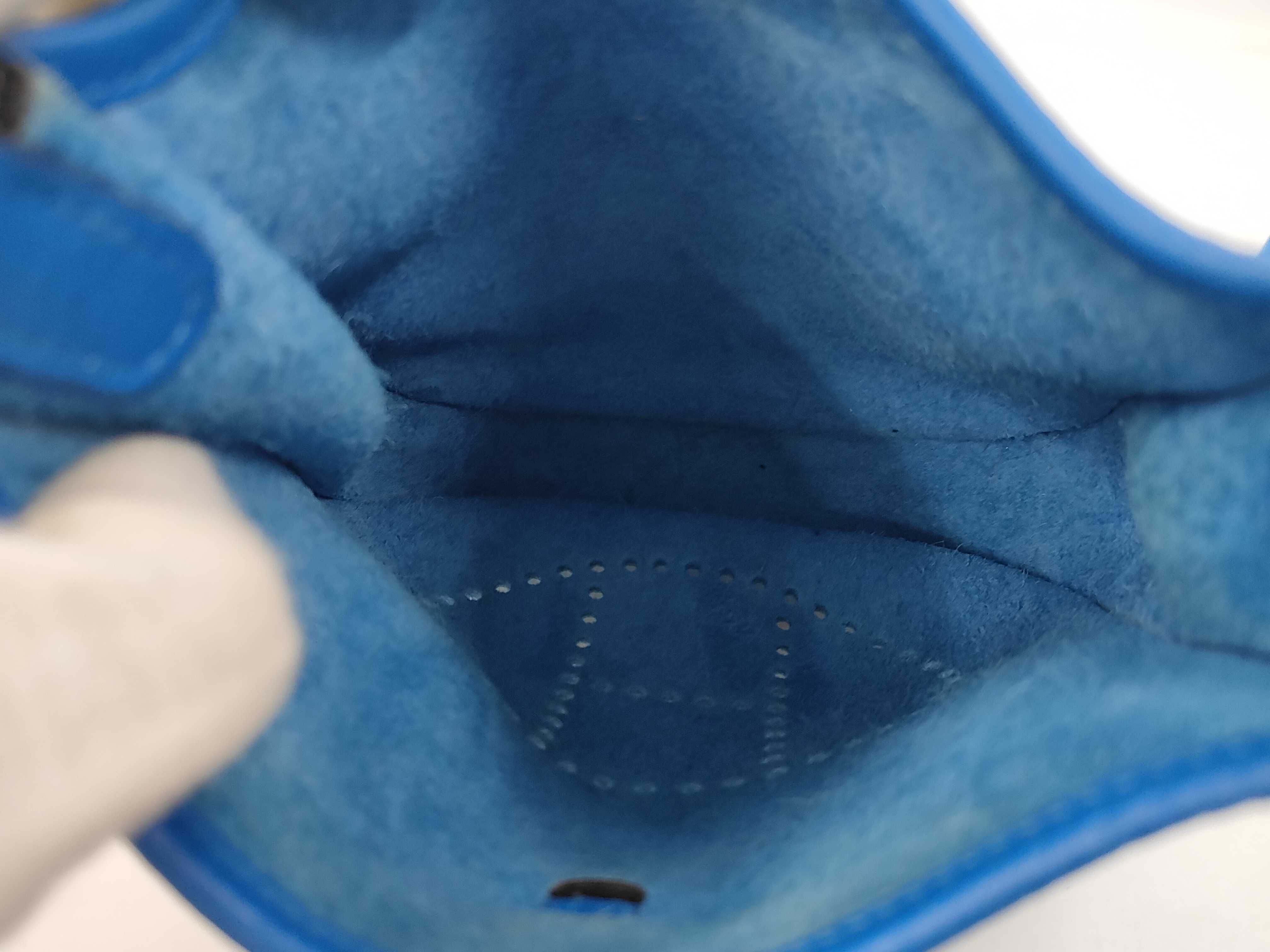 Evelyne TPM Blue Shoulder Bag (K stamp) — view 10