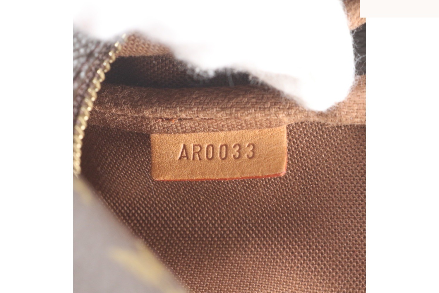 Monogram Pochette Accessoires Accesso M51980 — view 9