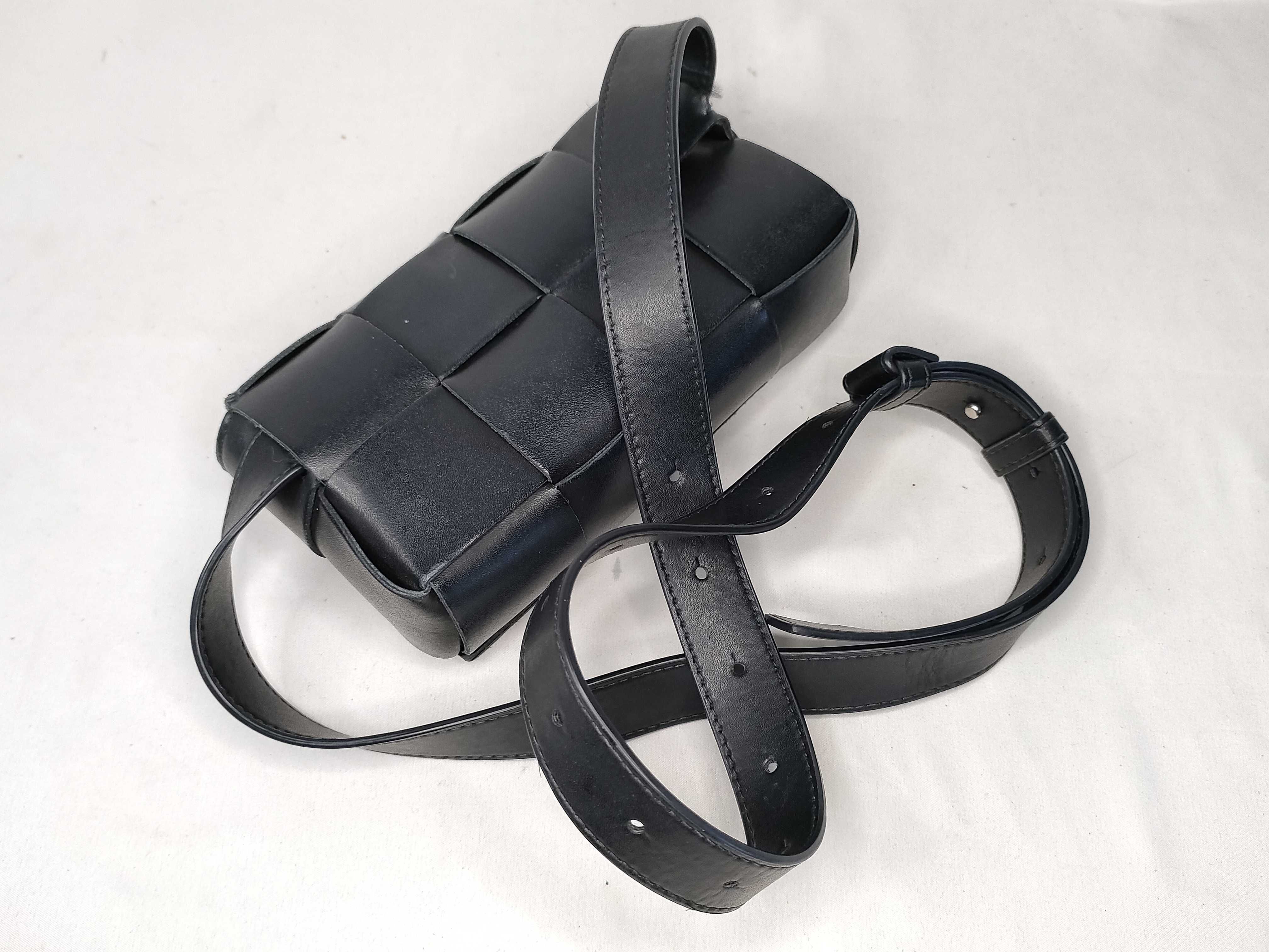 Intrecciato FR- Maxi Intrecciato Cassette Leather Sling Backpack Black Shoulder Bag — view 3
