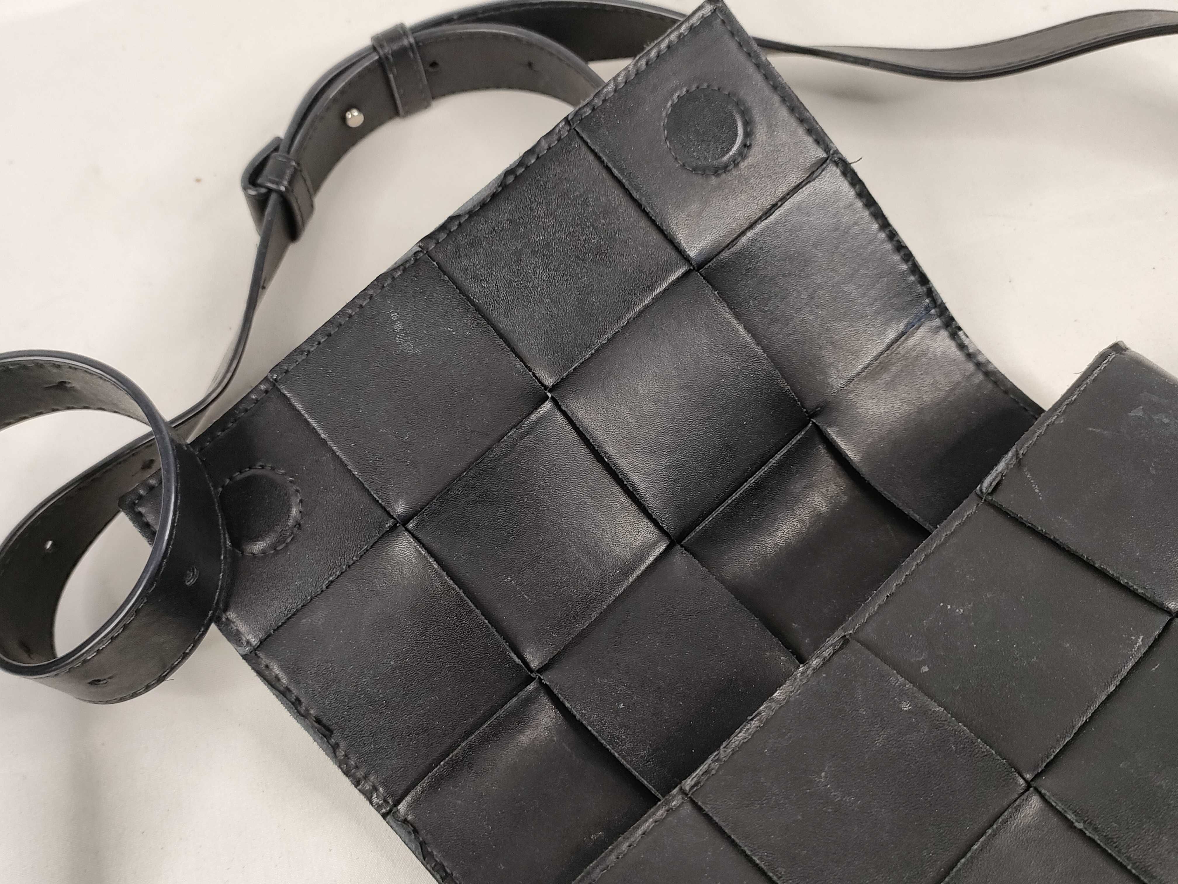 Intrecciato FR- Maxi Intrecciato Cassette Leather Sling Backpack Black Shoulder Bag — view 8
