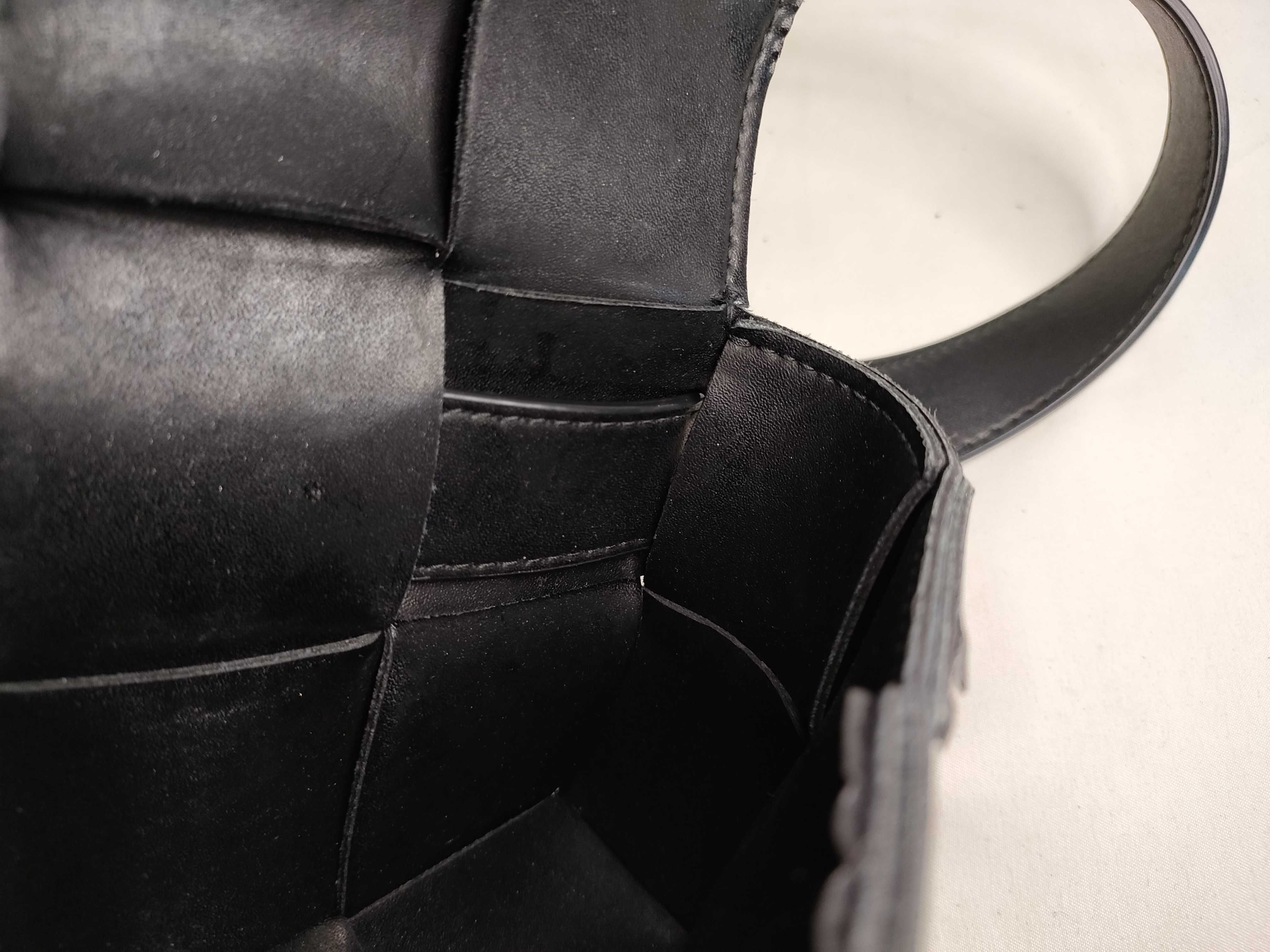 Intrecciato FR- Maxi Intrecciato Cassette Leather Sling Backpack Black Shoulder Bag — view 9