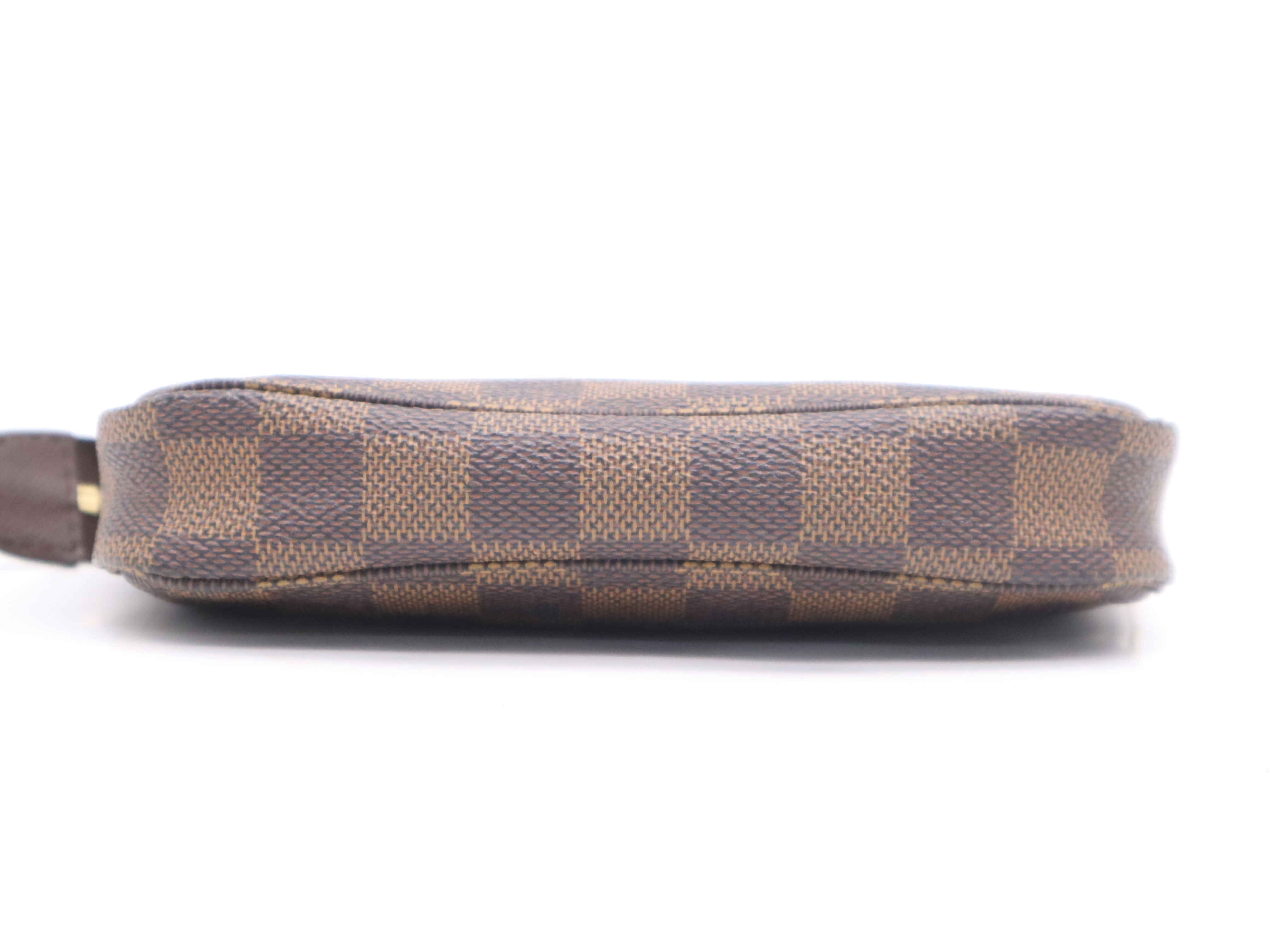 Damier Accessories Pouch — view 4
