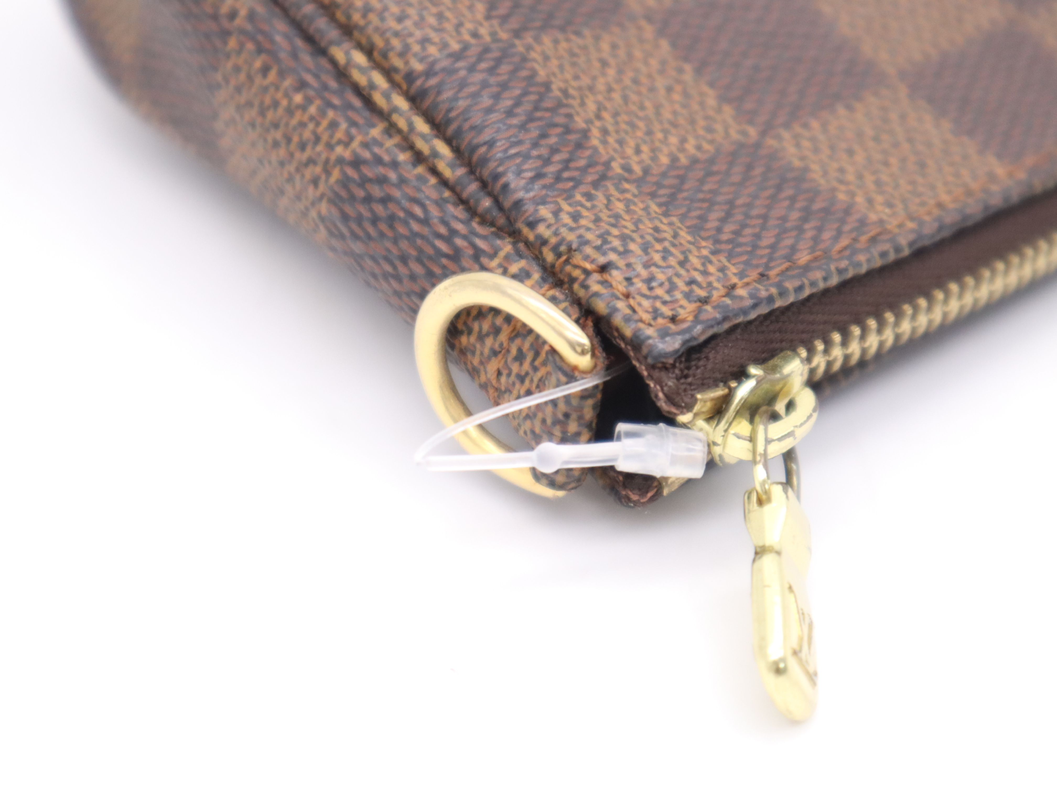 Damier Accessories Pouch — view 6