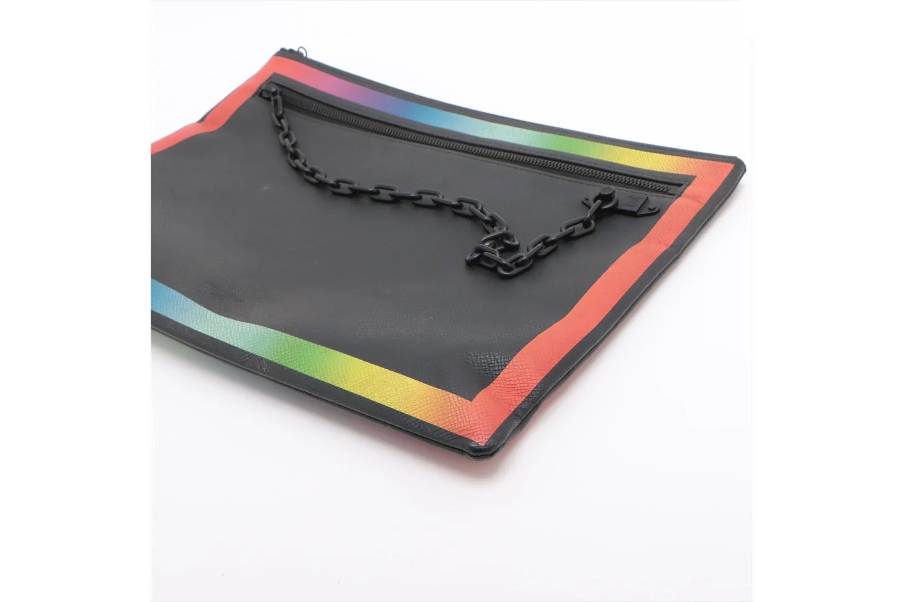 Taiga Rainbow Pochette A4 M30347 Second Bag — view 3