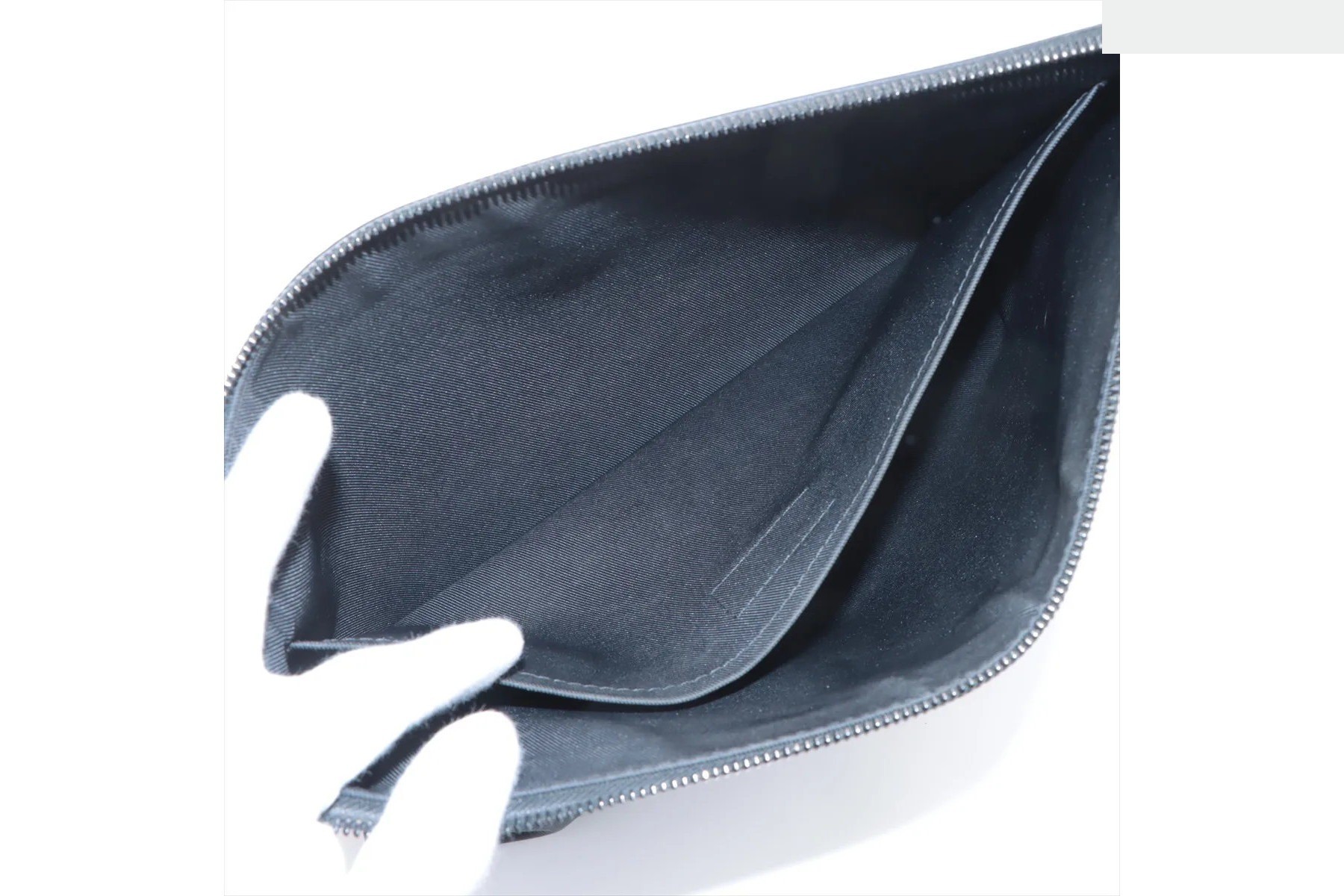 Taiga Rainbow Pochette A4 M30347 Second Bag — view 6