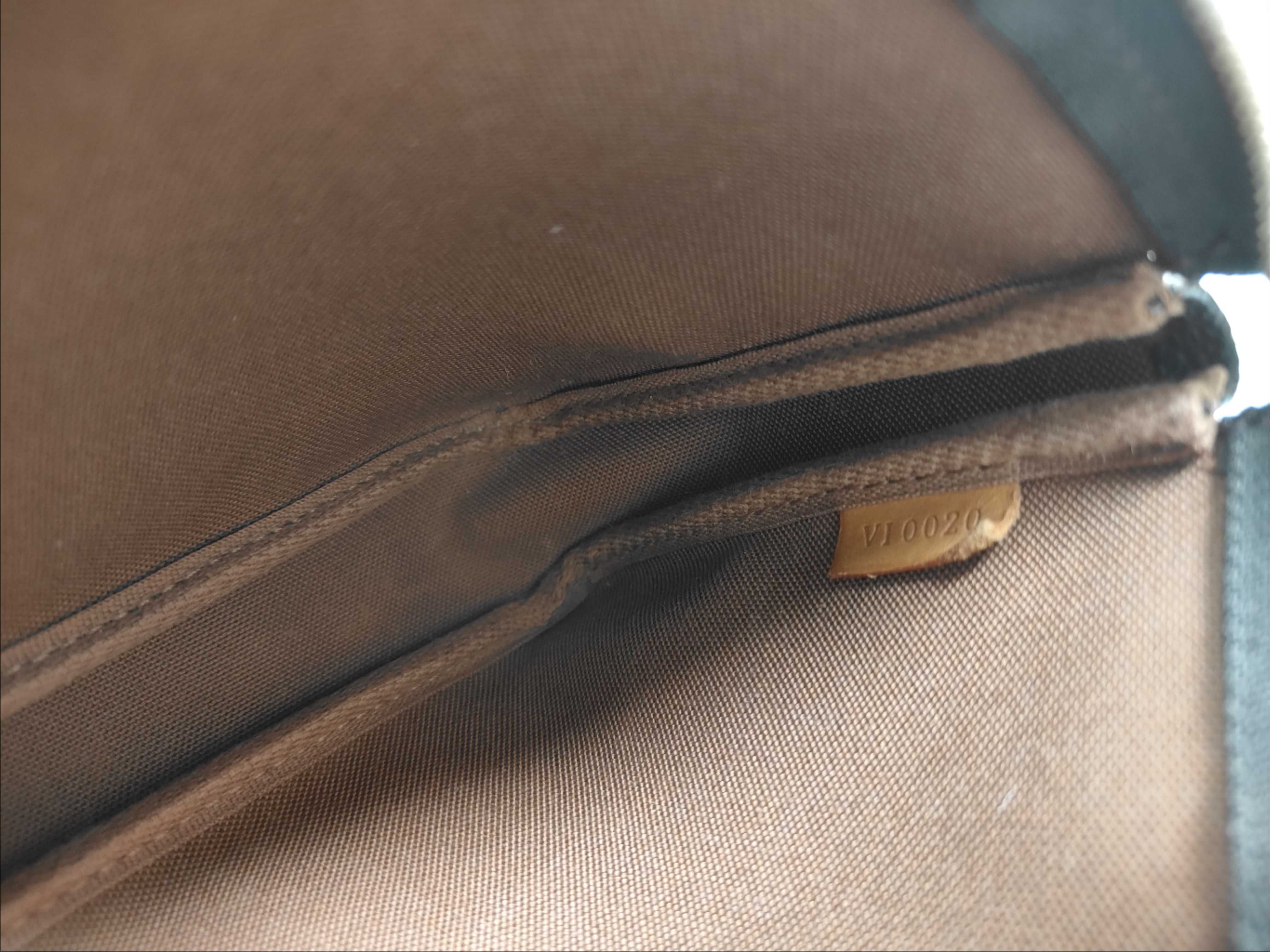 Monogram — view 12