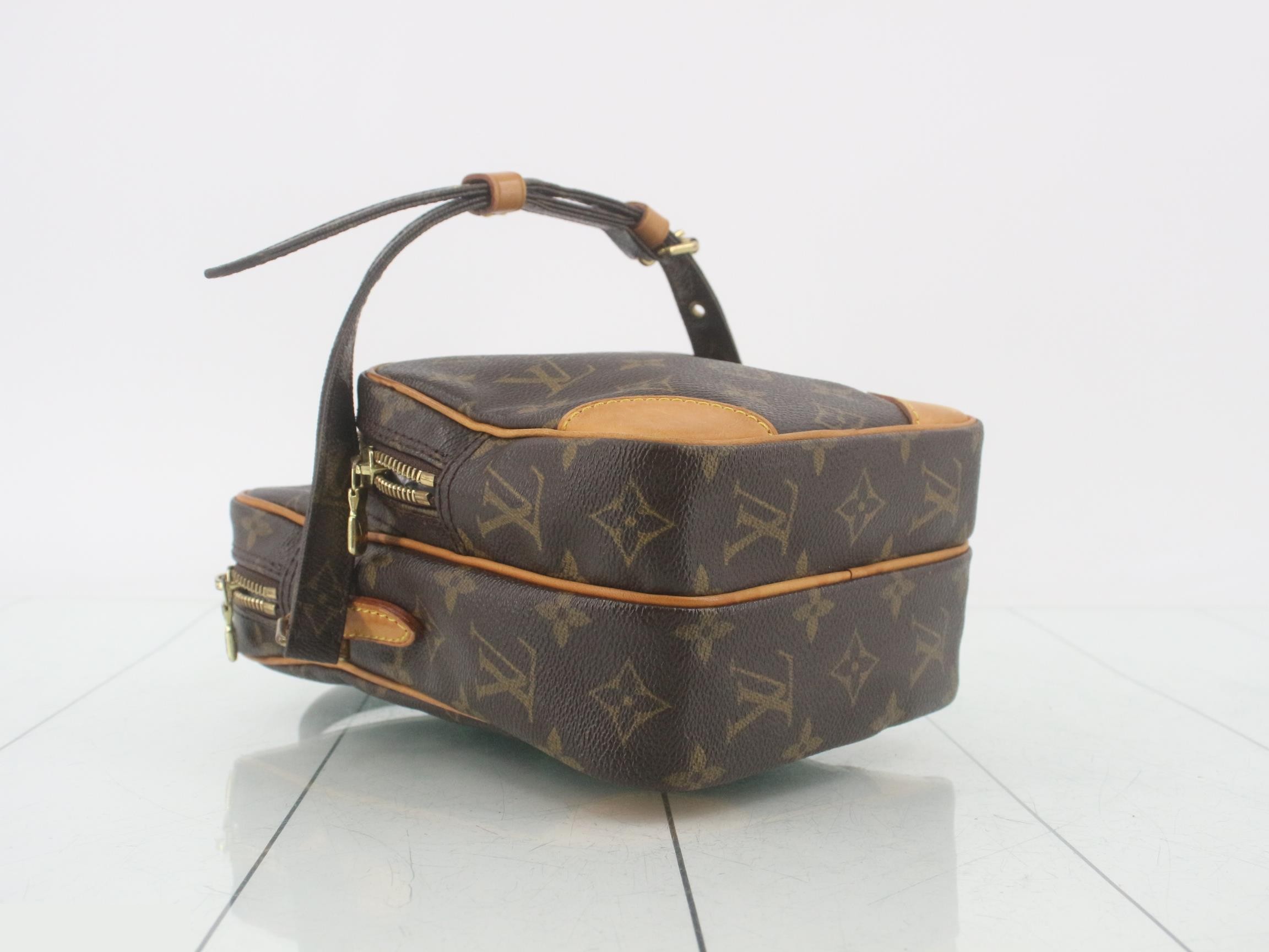 Monogram Amazon — view 5