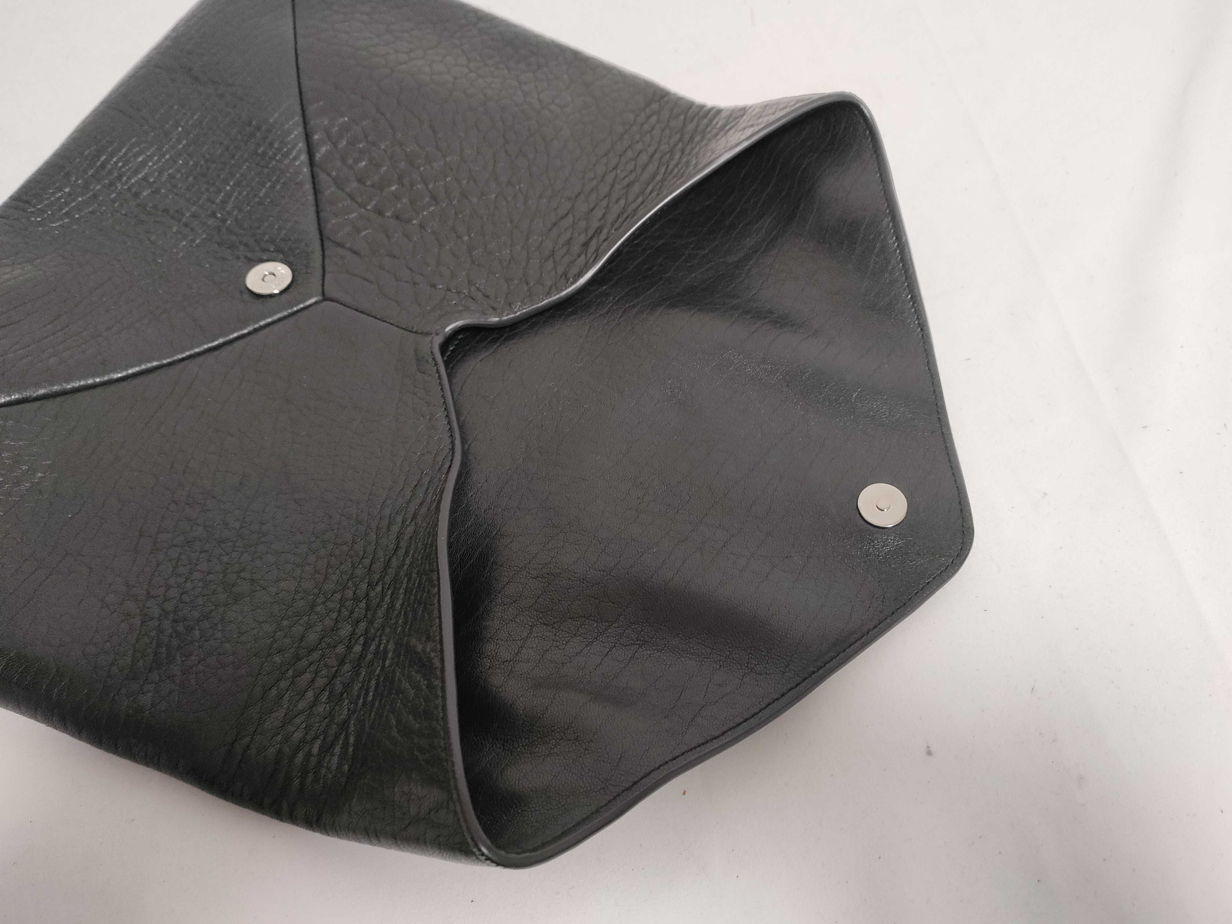 Paris Cassandra Large Envelope Pouch Leather Clutch Bag Black 778181 Clutch Bag — view 5