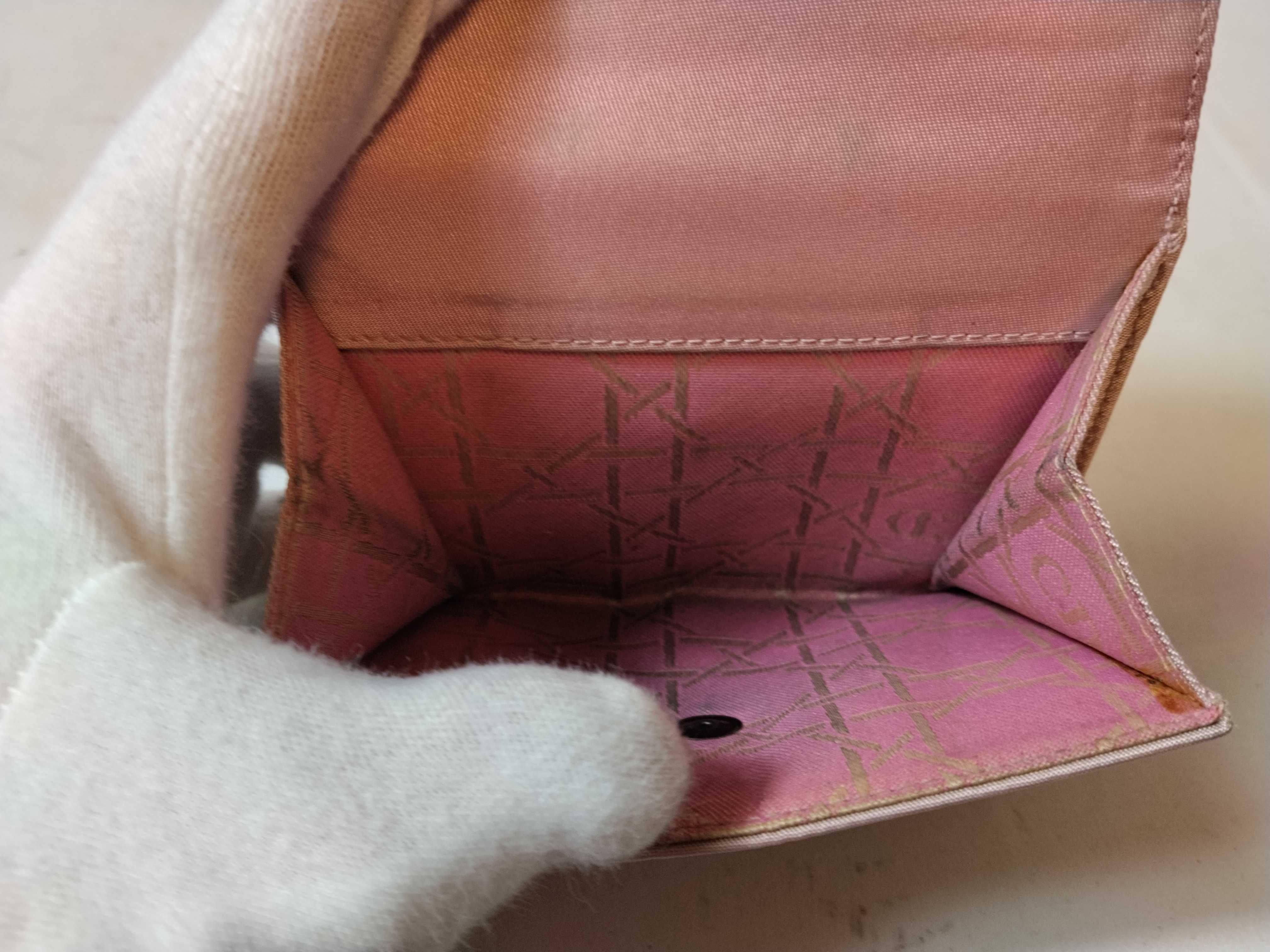 wallet — view 11
