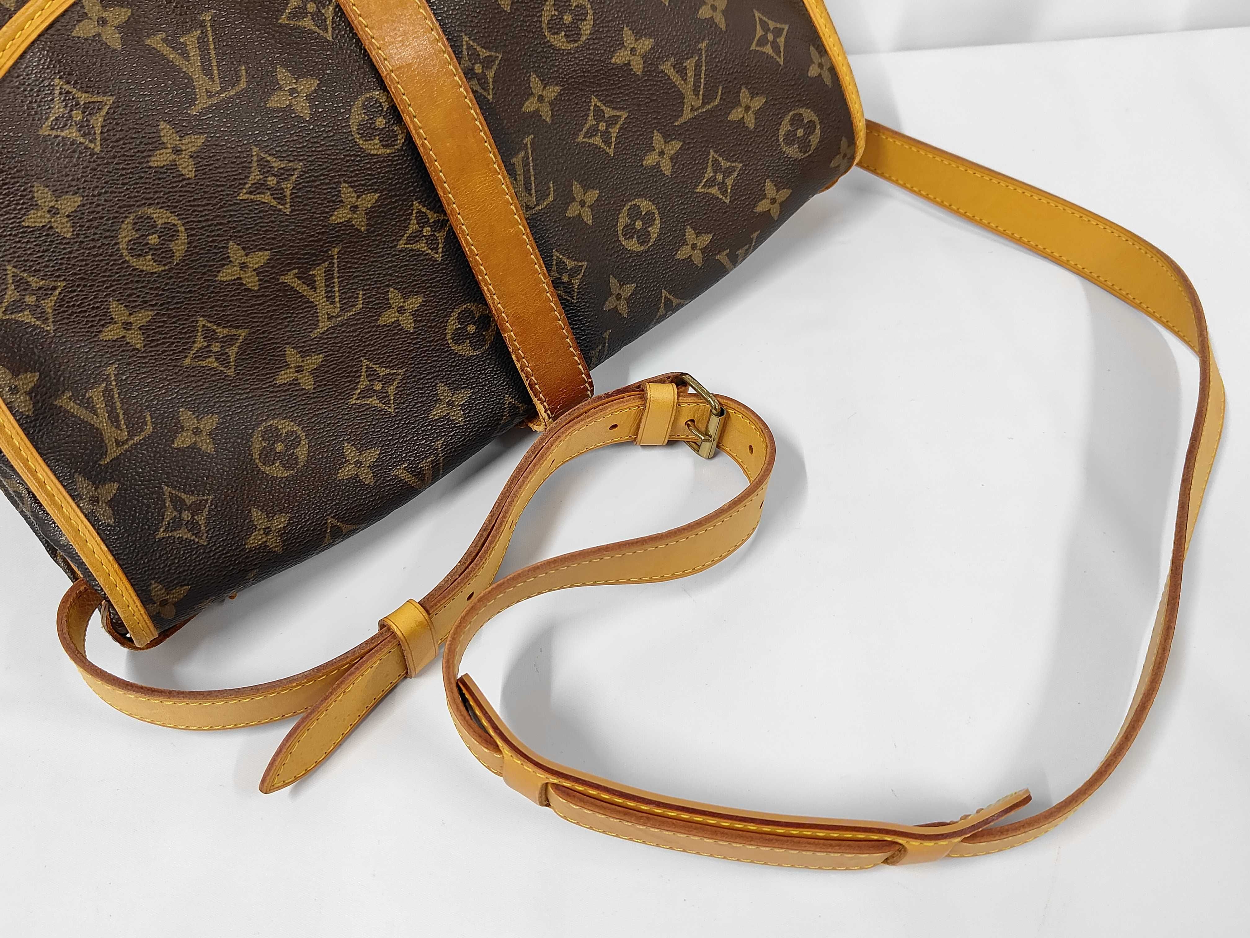 Monogram — view 3