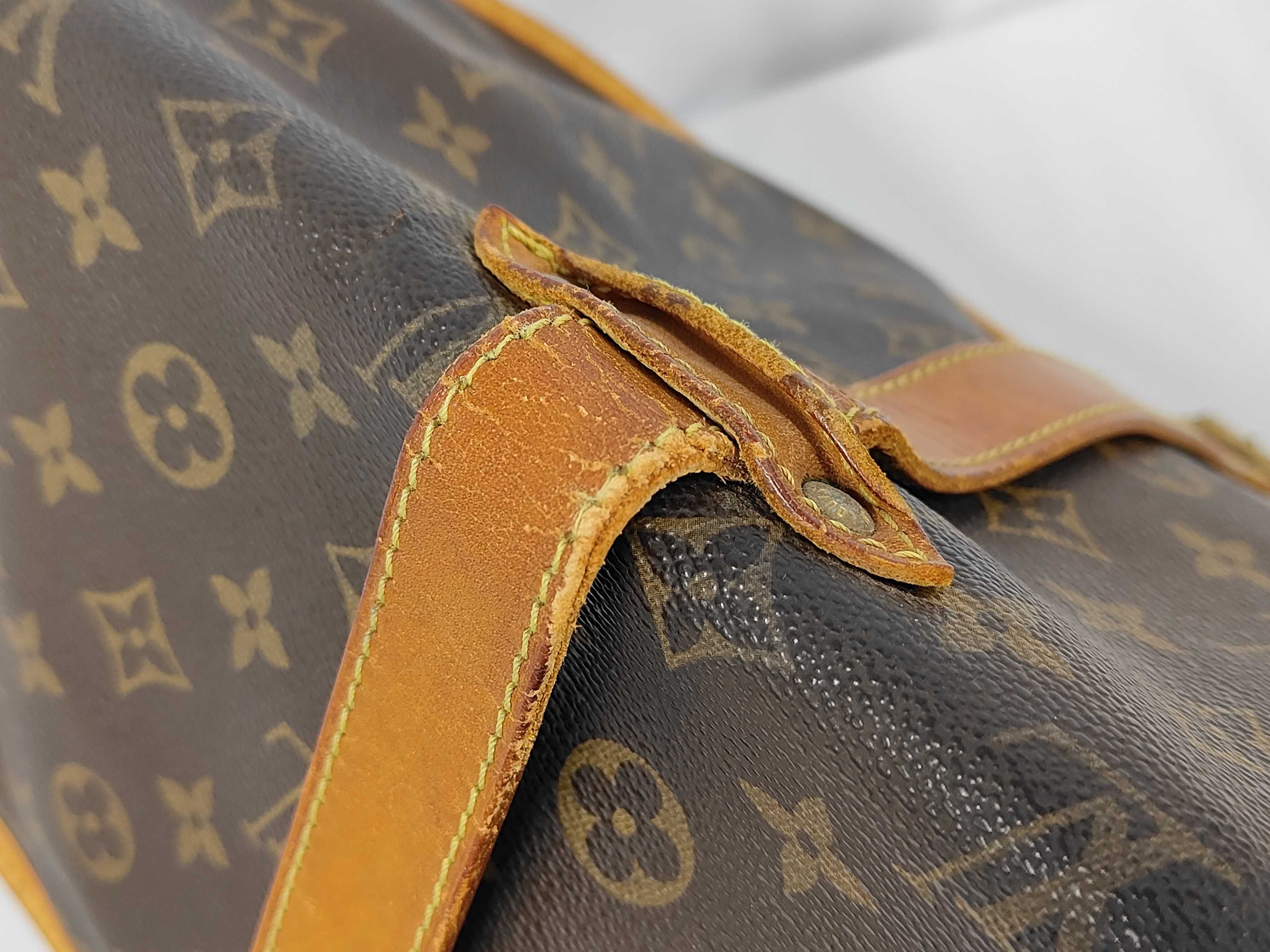Monogram — view 9