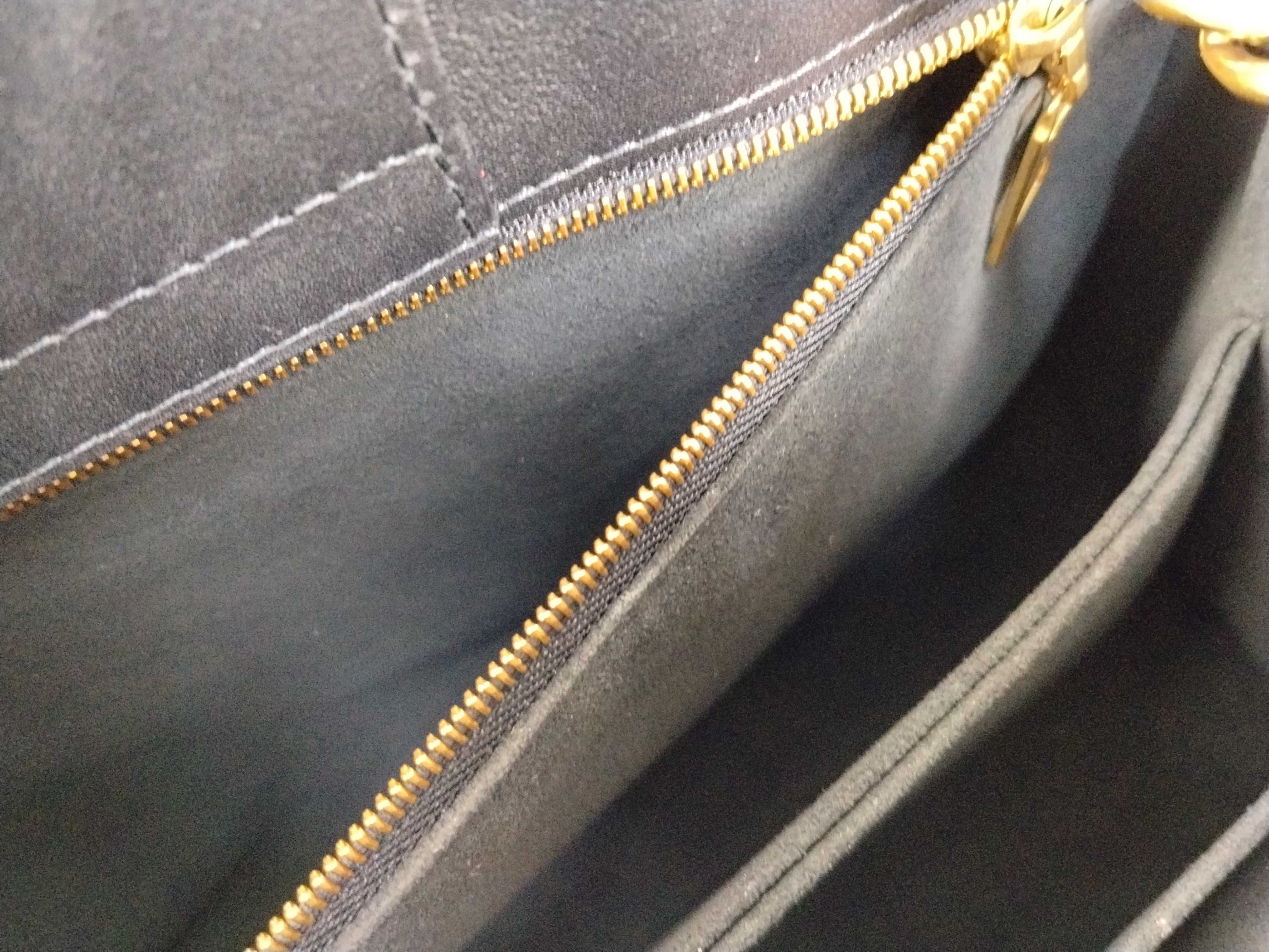 New Wave 2-Way Handbag — view 12