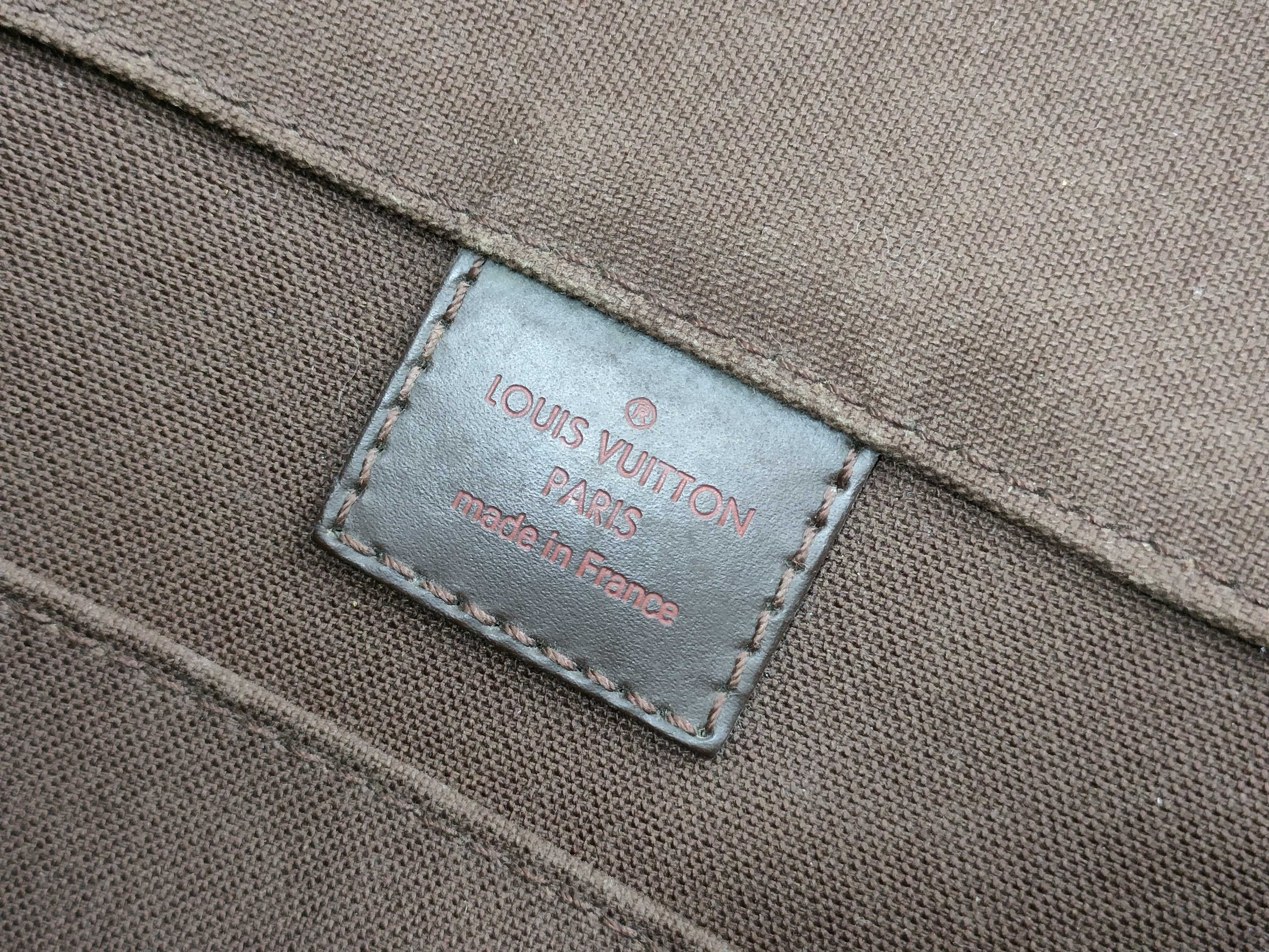 Damier Vuitton Shoulder Bag — view 12