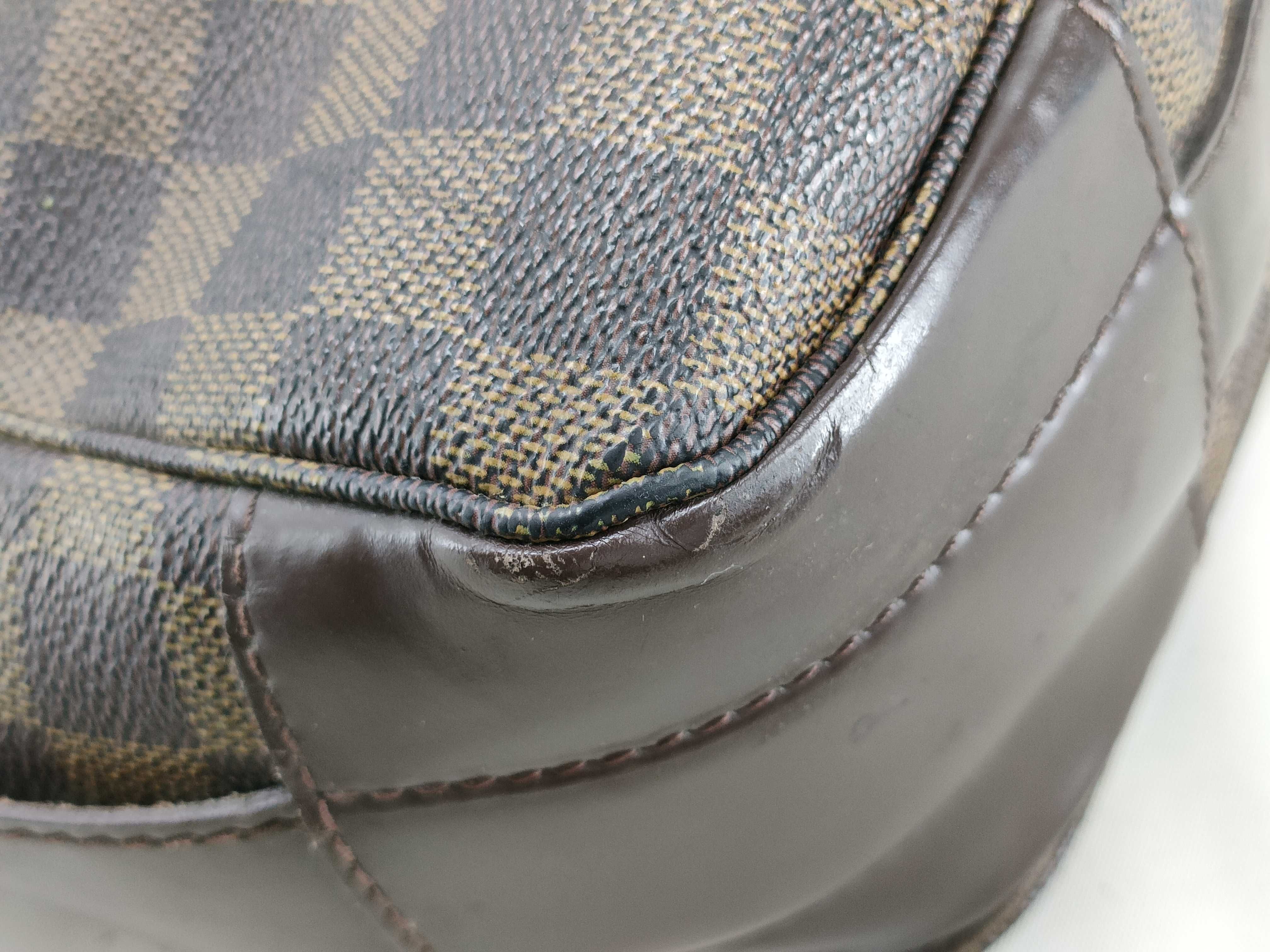 Damier Vuitton Shoulder Bag — view 4
