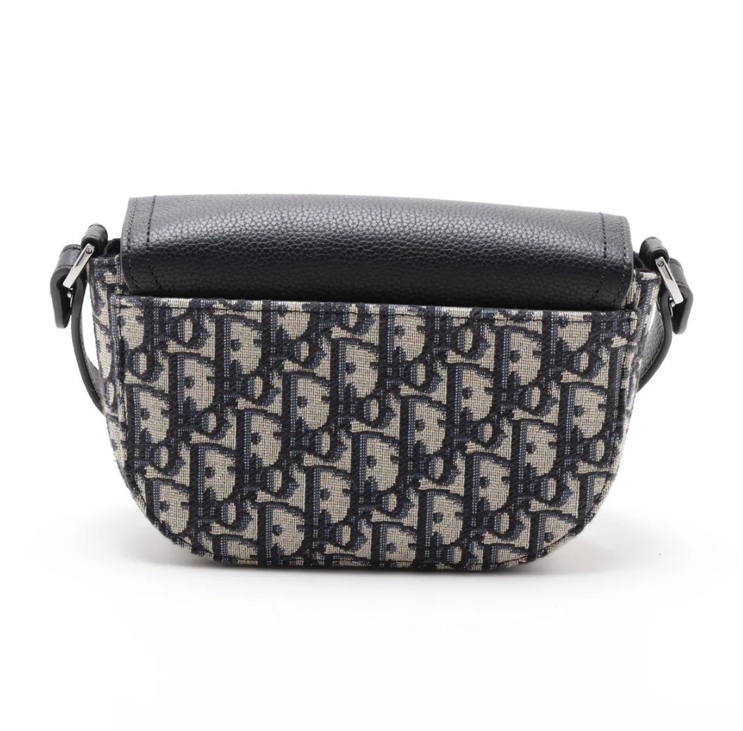 Unused, with box. Oblique saddle bag, canvas and leather shoulder bag. — view 2