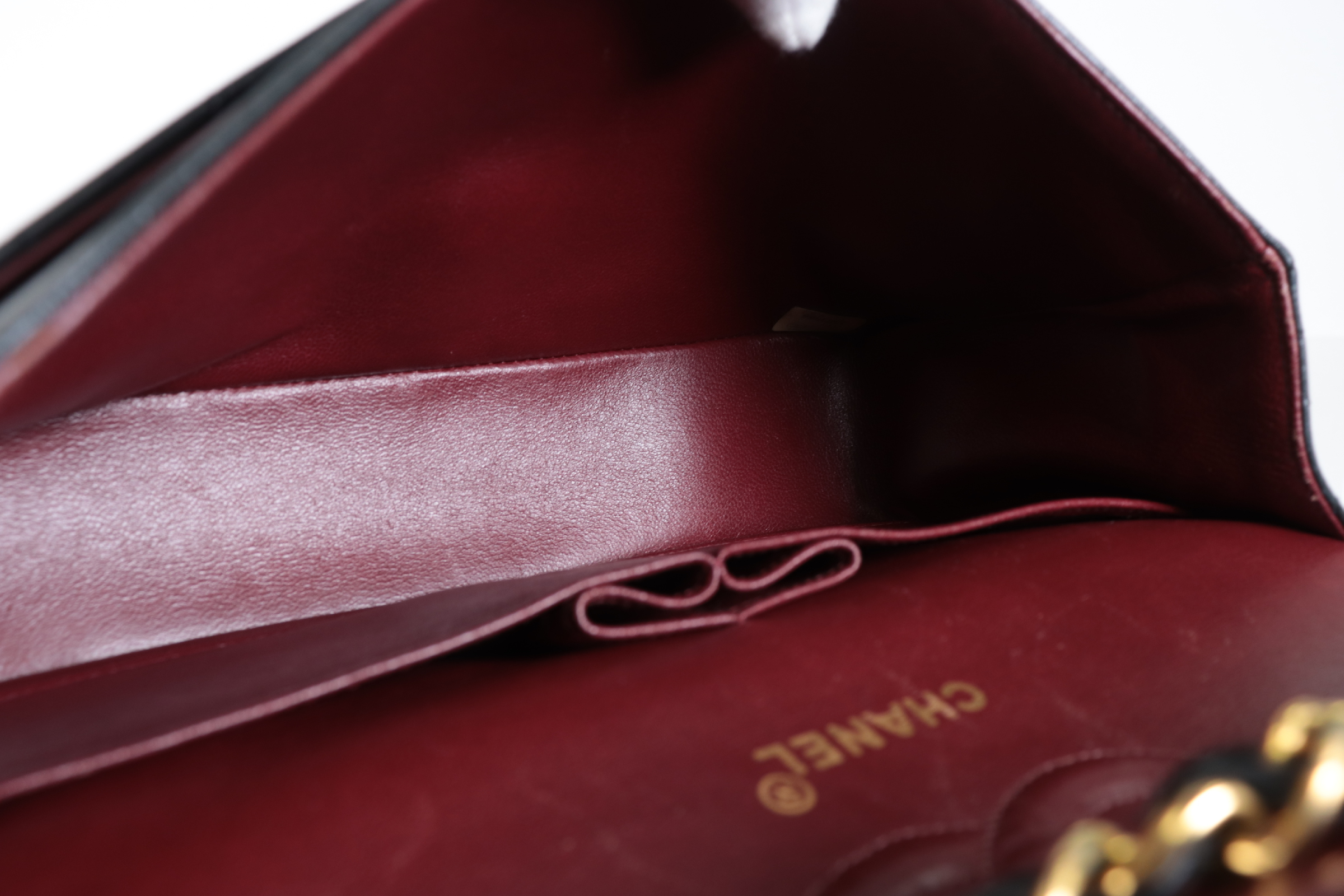 W-flap 25 Lambskin Shoulder Bag (Serial No. 2) — view 9