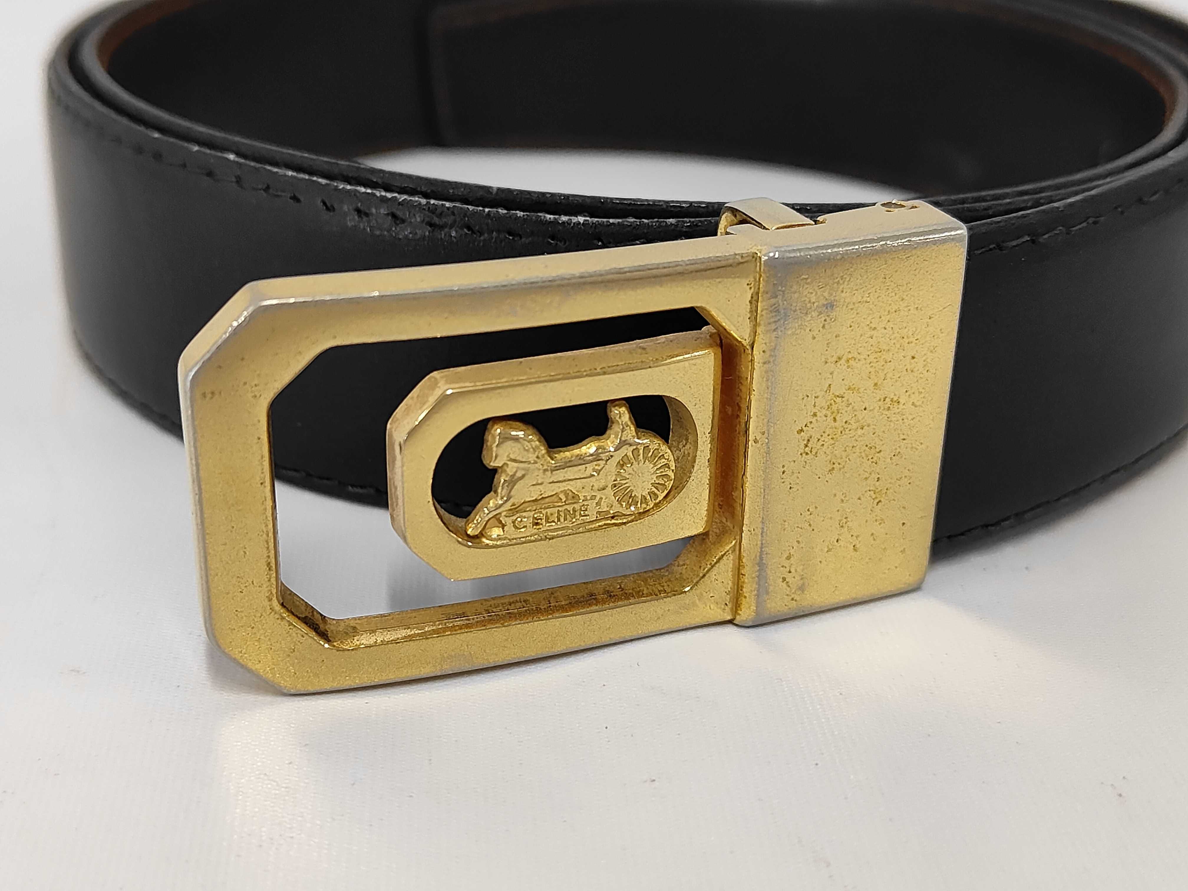 belt with carriage buckle — view 2