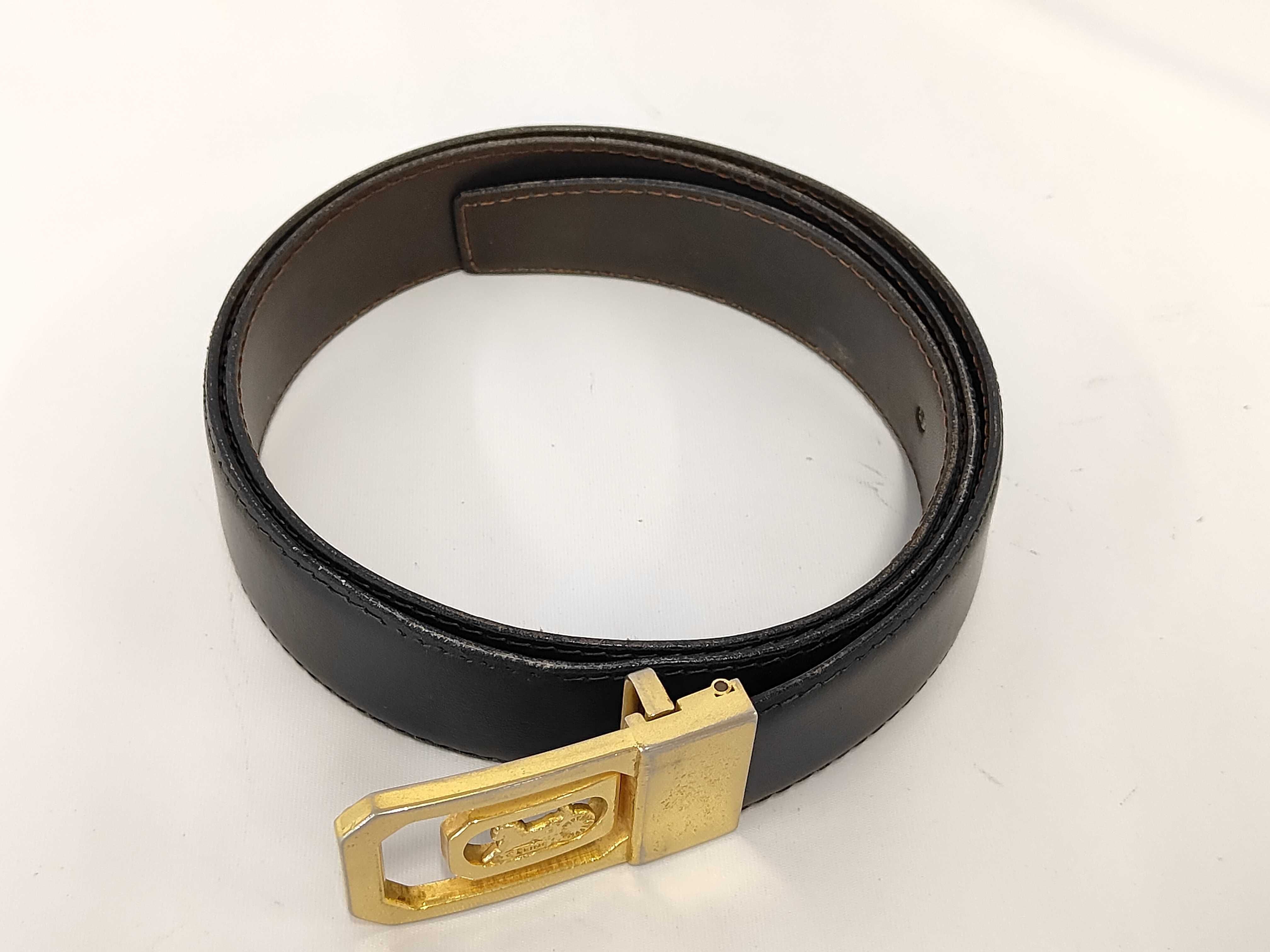 belt with carriage buckle — view 3