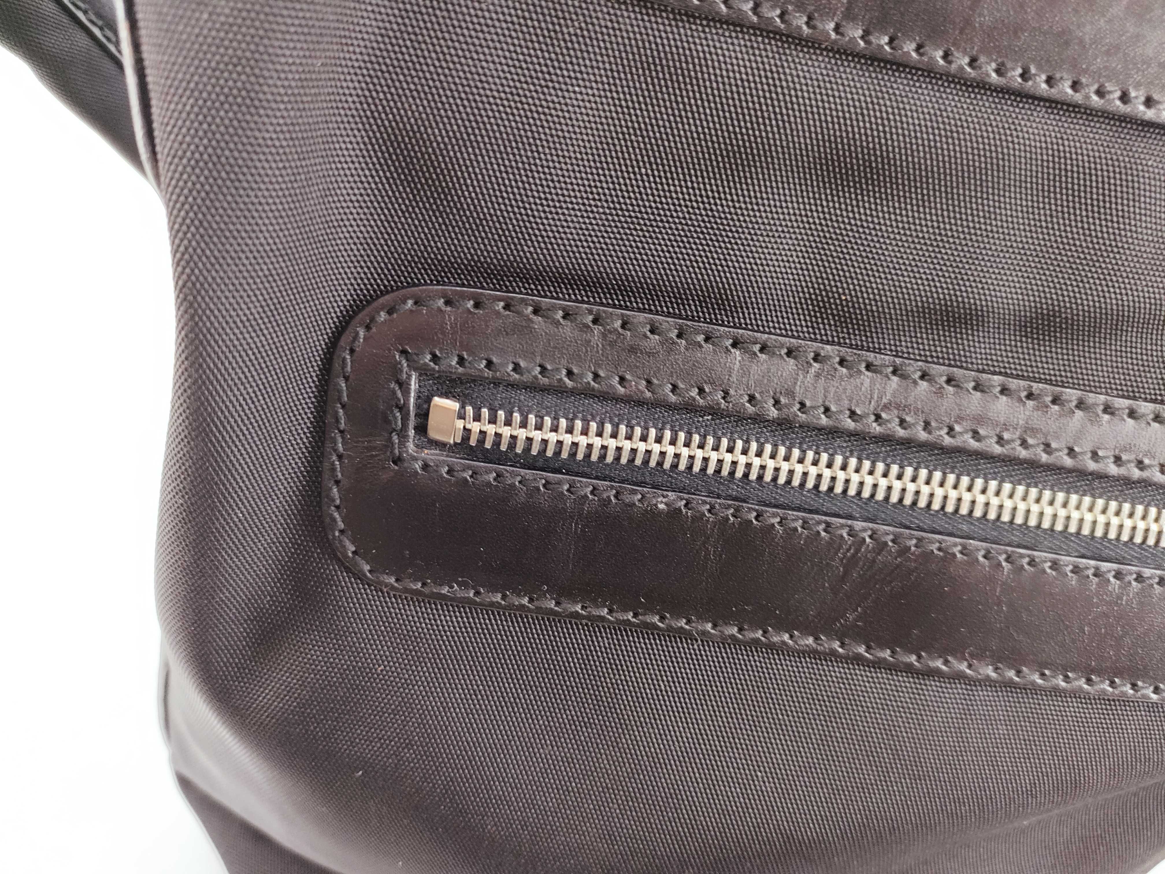logo nylon shoulder bag — view 9