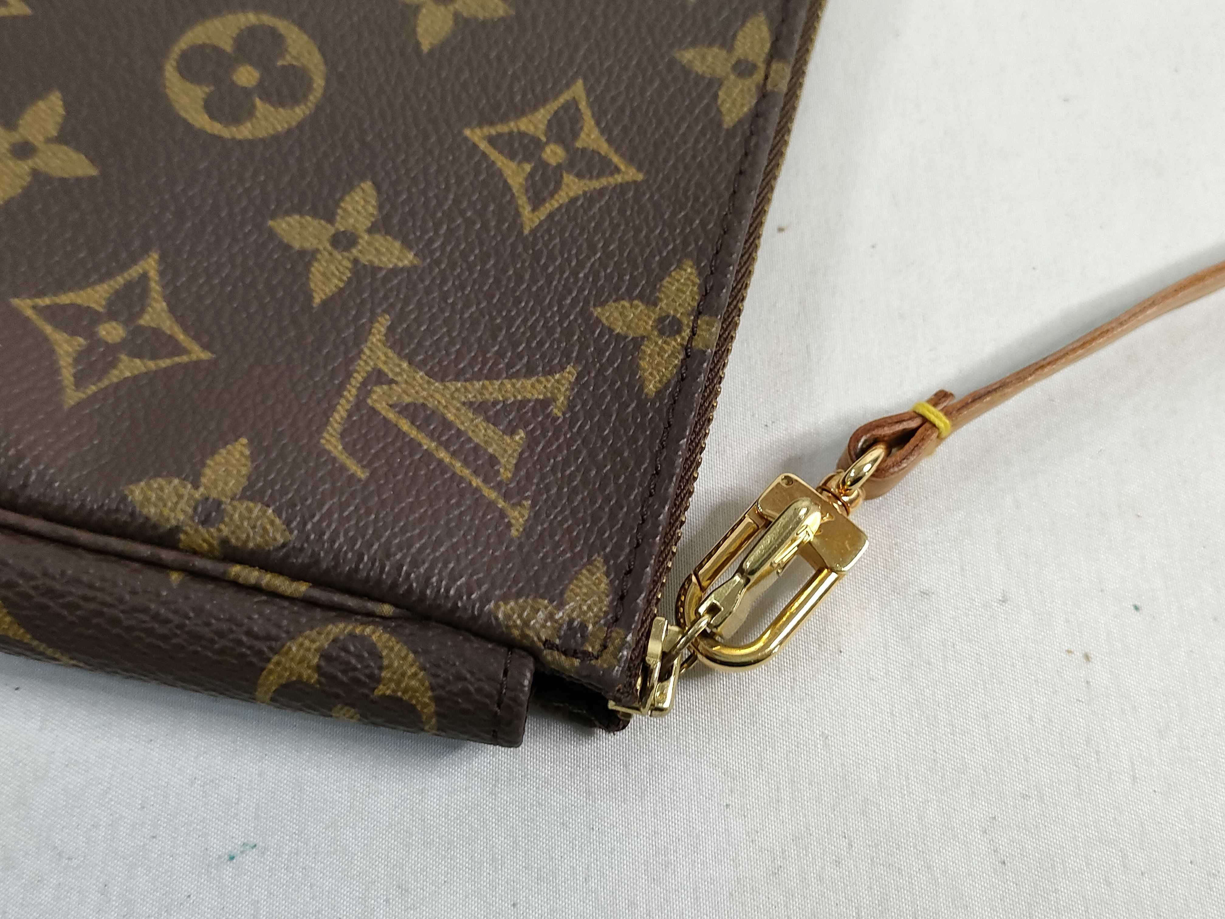 Monogram Louis Vuitton Monogram Accessoires Handbag — view 5