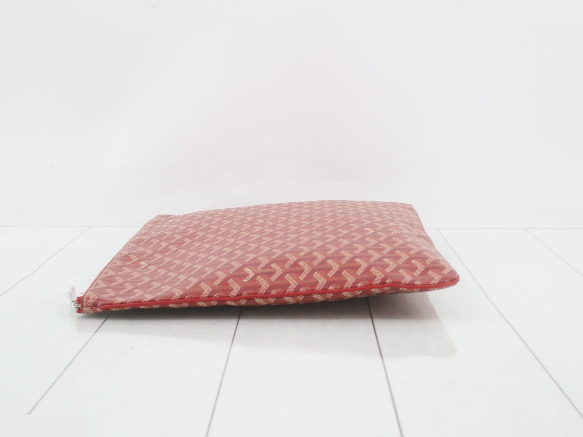Saint Louis (bags) and other items — view 4