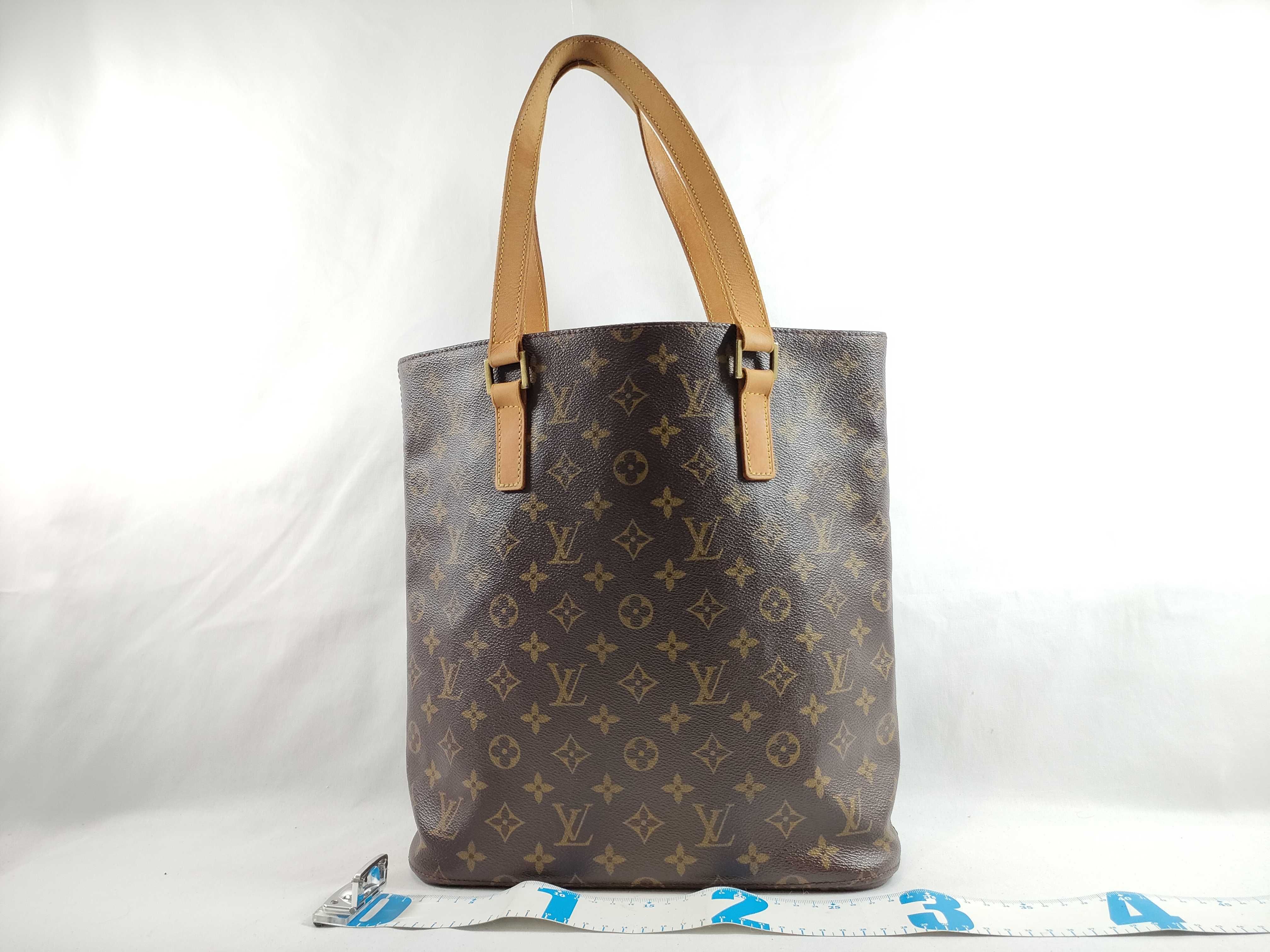 Monogram M51151 Cabas Mezzo Handbag — view 2
