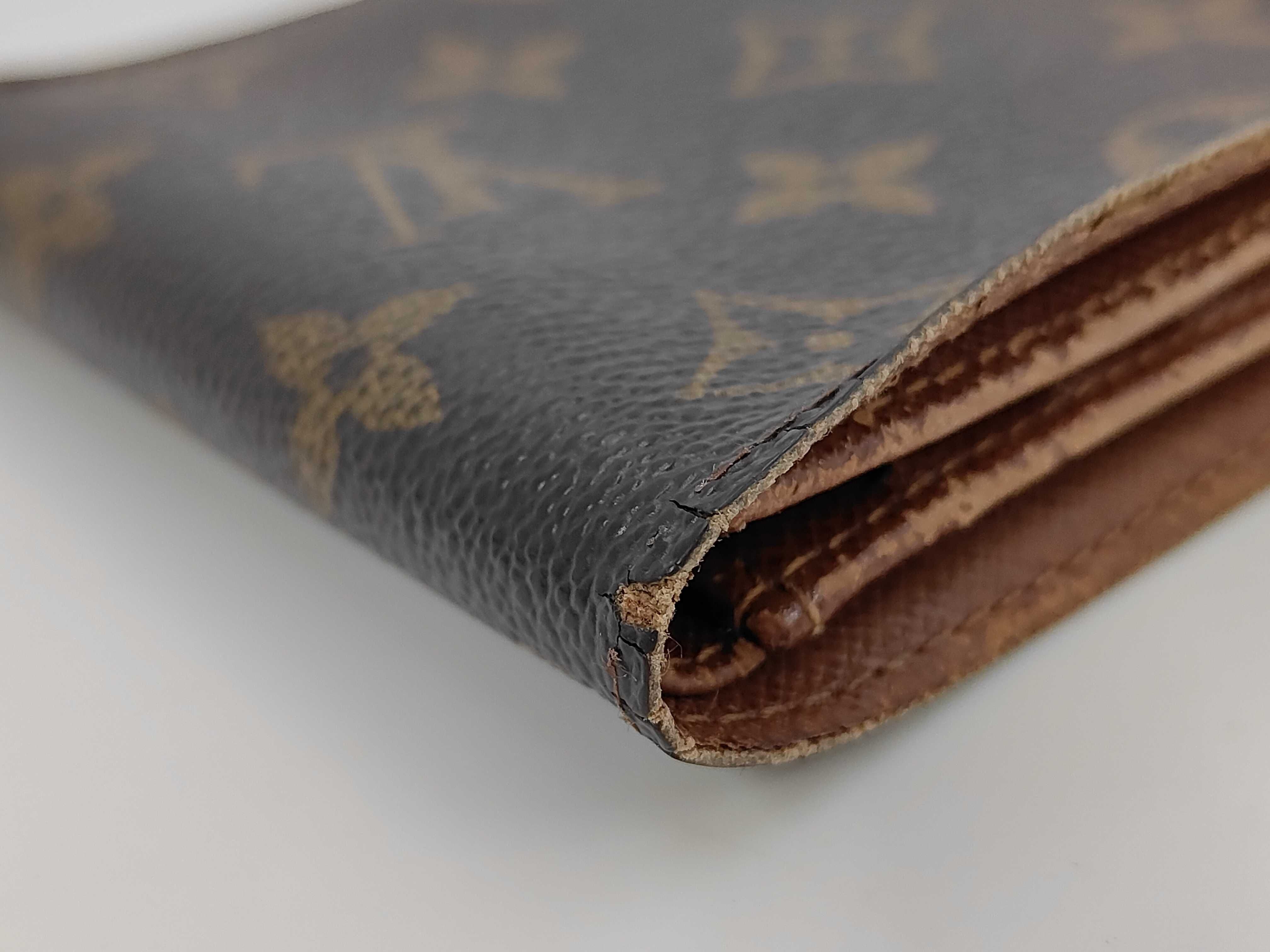 wallet — view 3