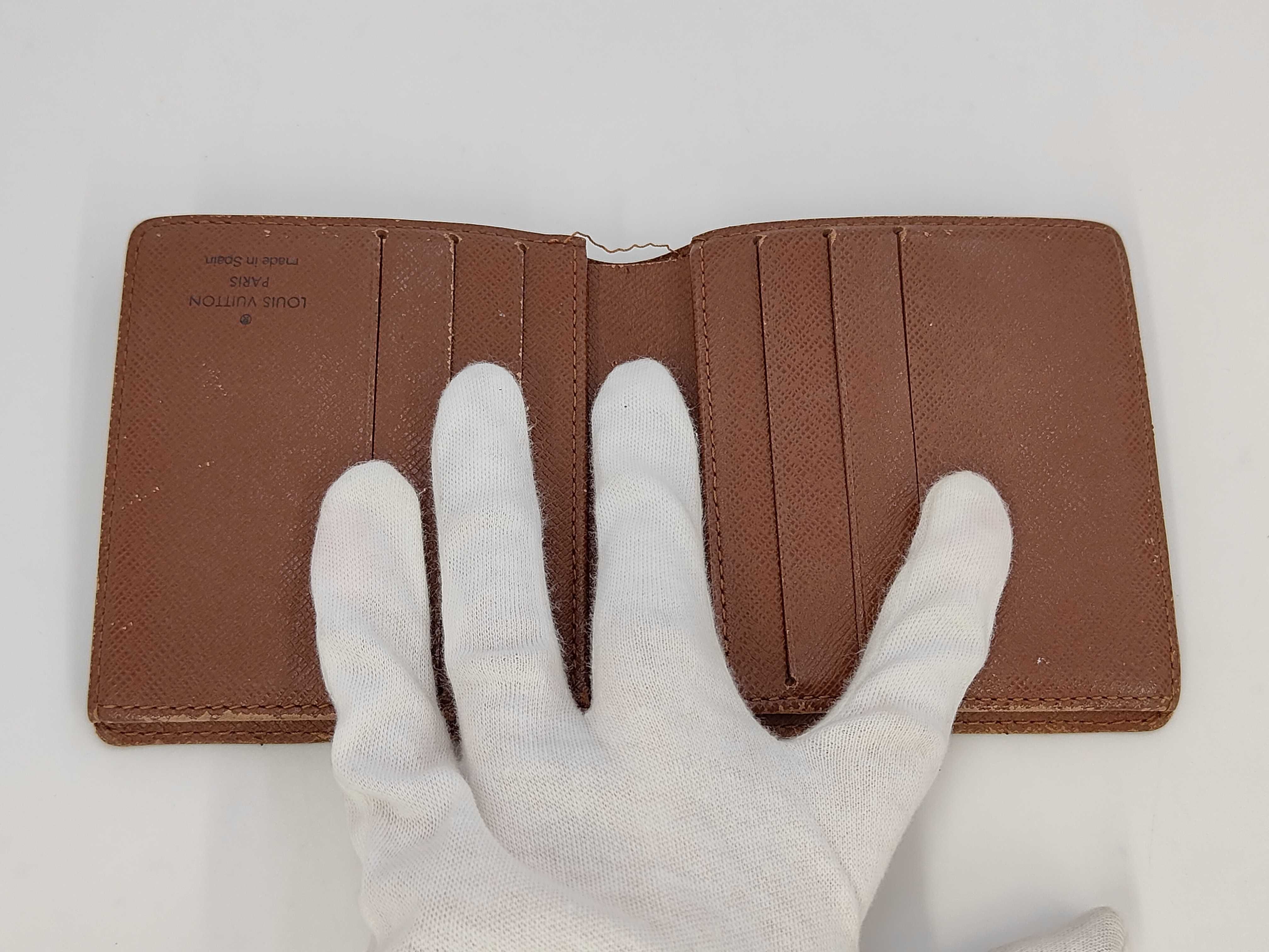 wallet — view 4