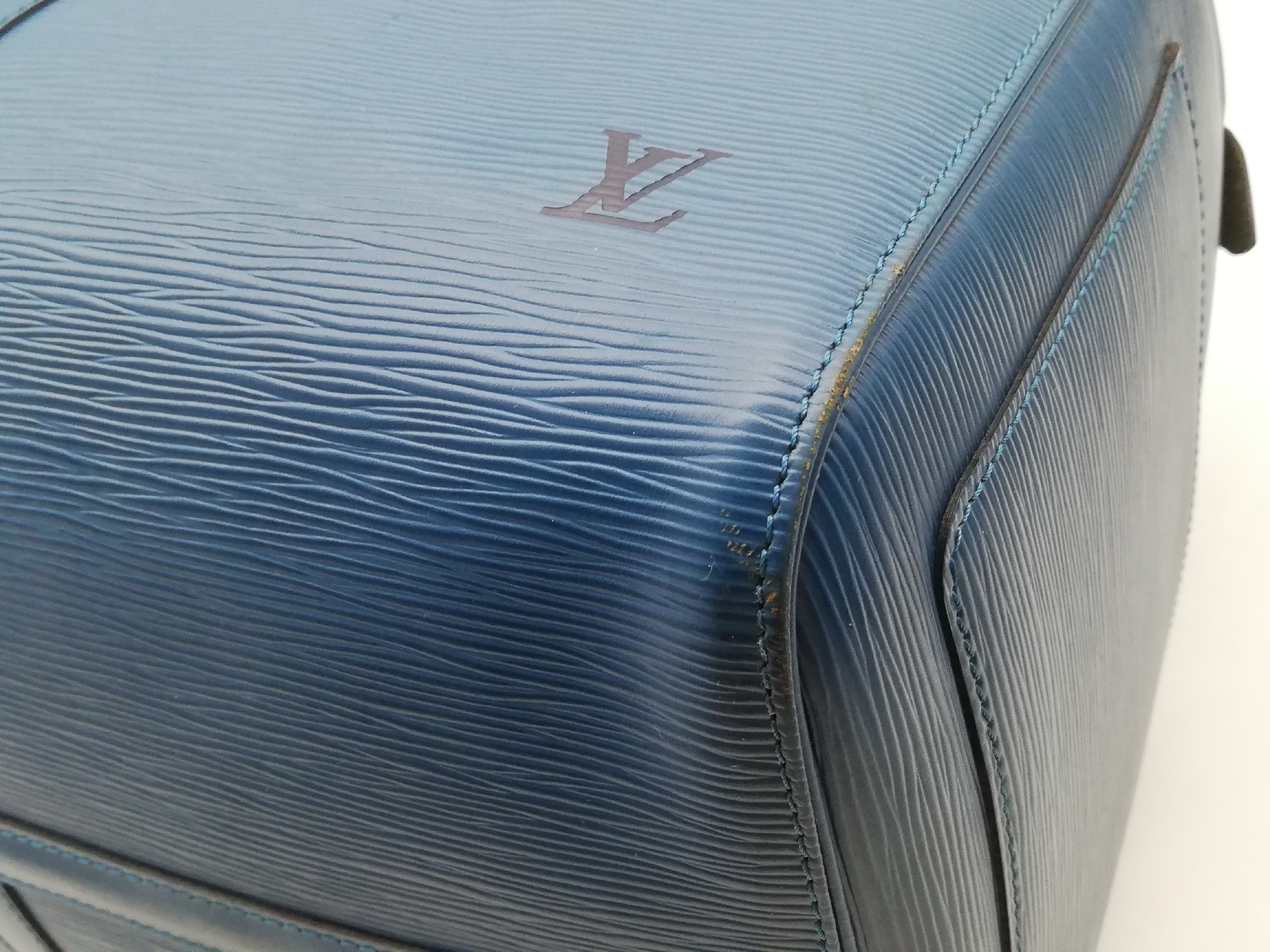 Epi Keepall 50 M42965 Boston Bag — view 11