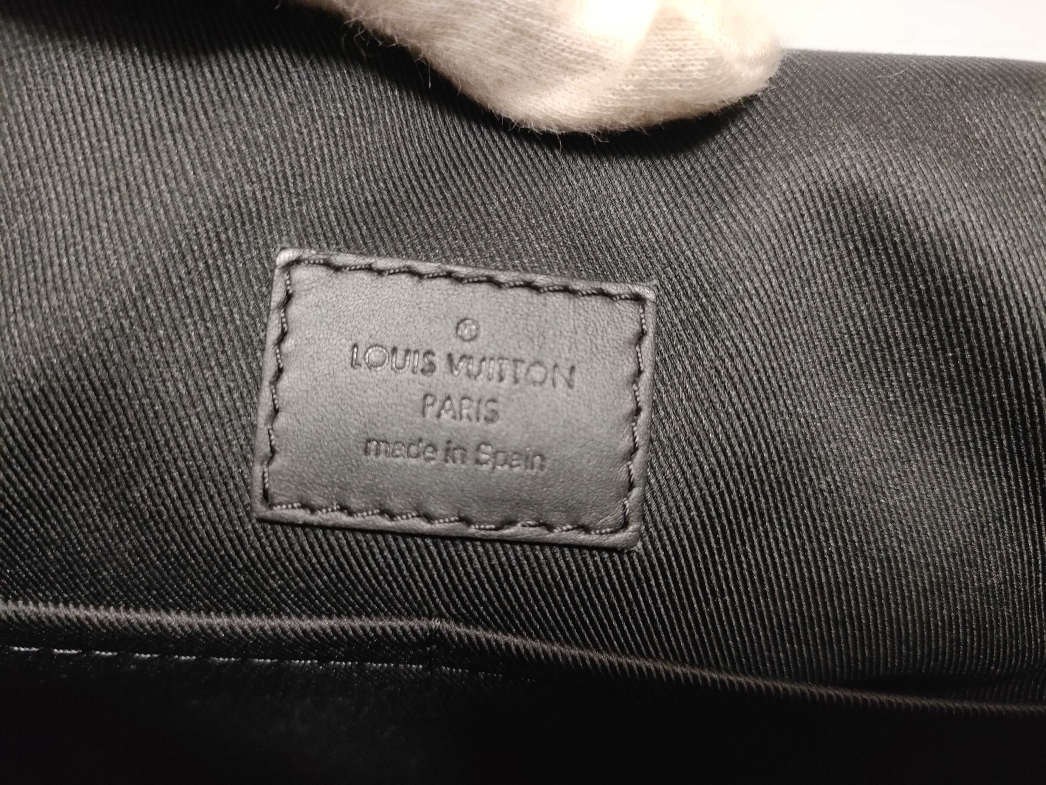 Damier Infini District MM N41038 Navy x Black Shoulder Bag (RFID responsive) — view 12