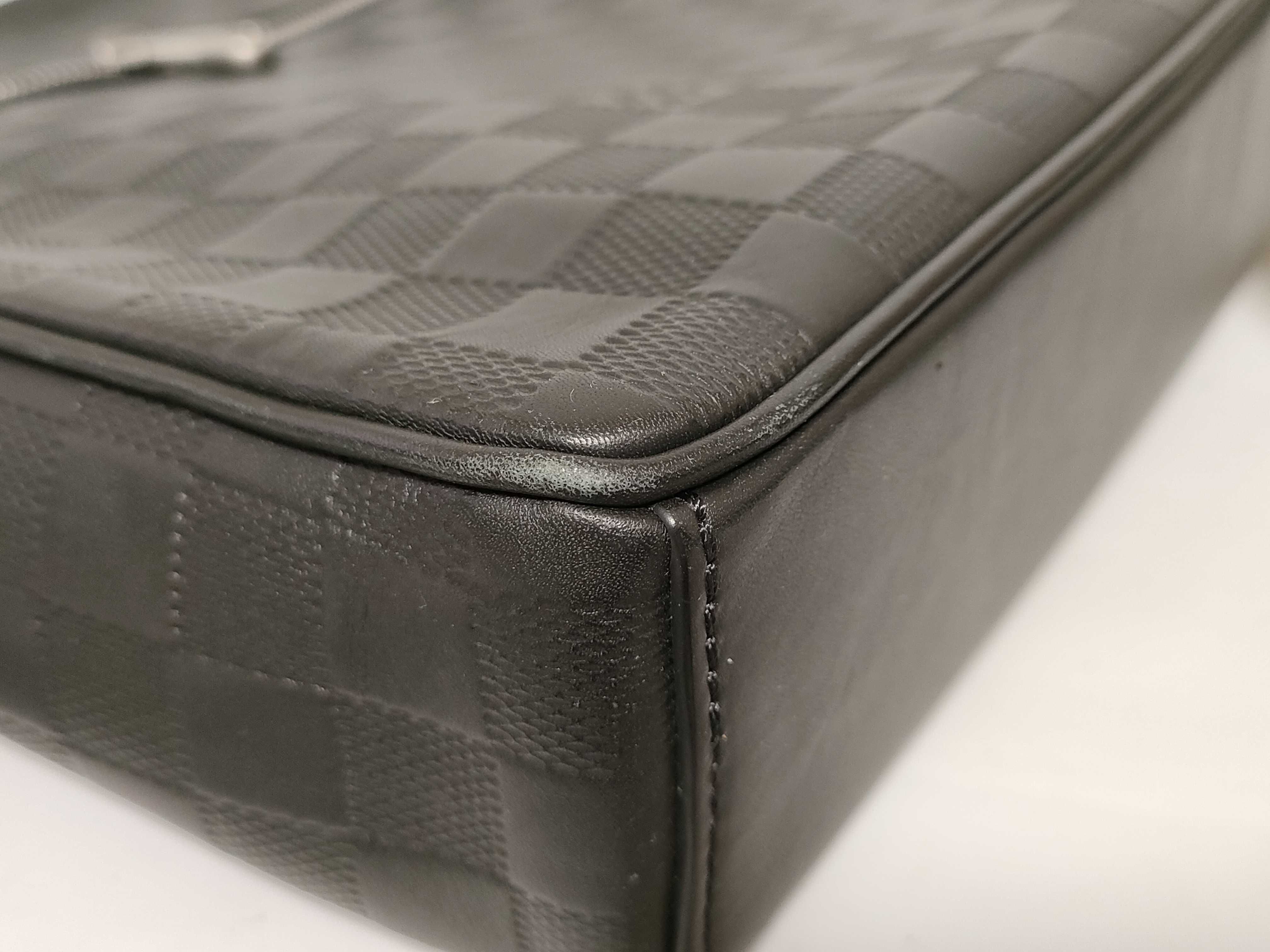 Damier Infini District MM N41038 Navy x Black Shoulder Bag (RFID responsive) — view 7